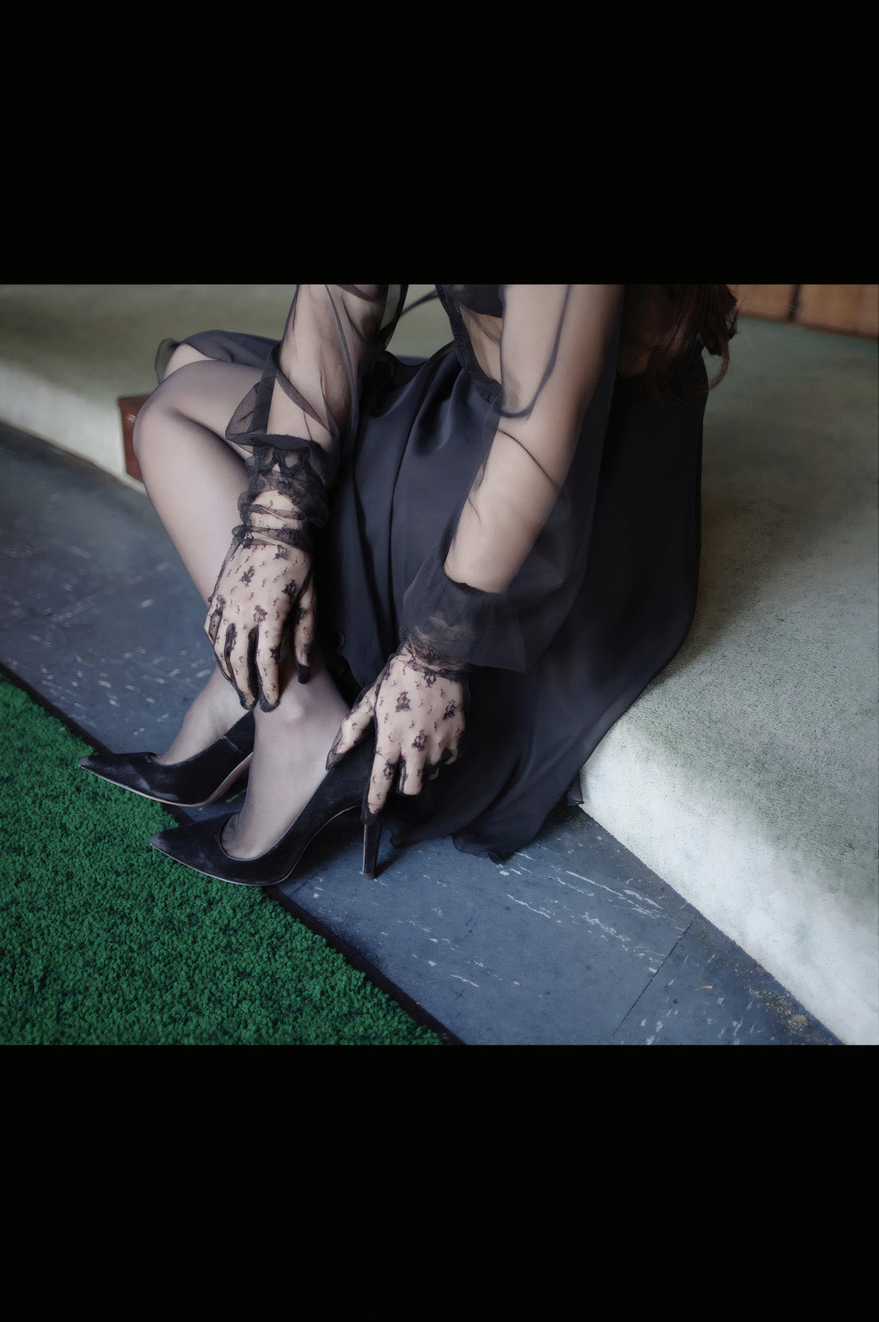 Shoko 祥子, 週刊現代デジタル写真集 謎の美女 「最期の旅」 Set.03