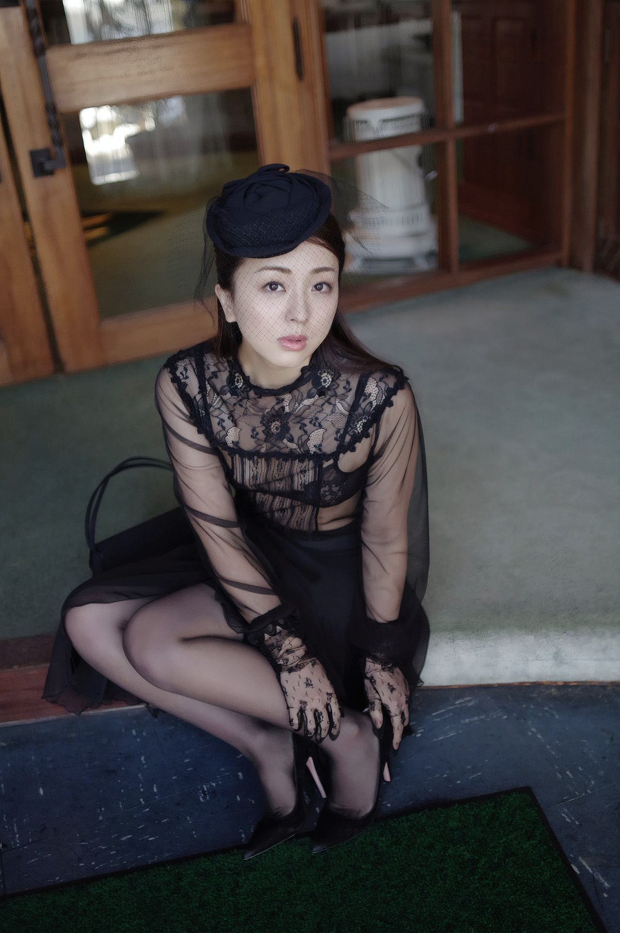 Shoko 祥子, 週刊現代デジタル写真集 謎の美女 「最期の旅」 Set.03
