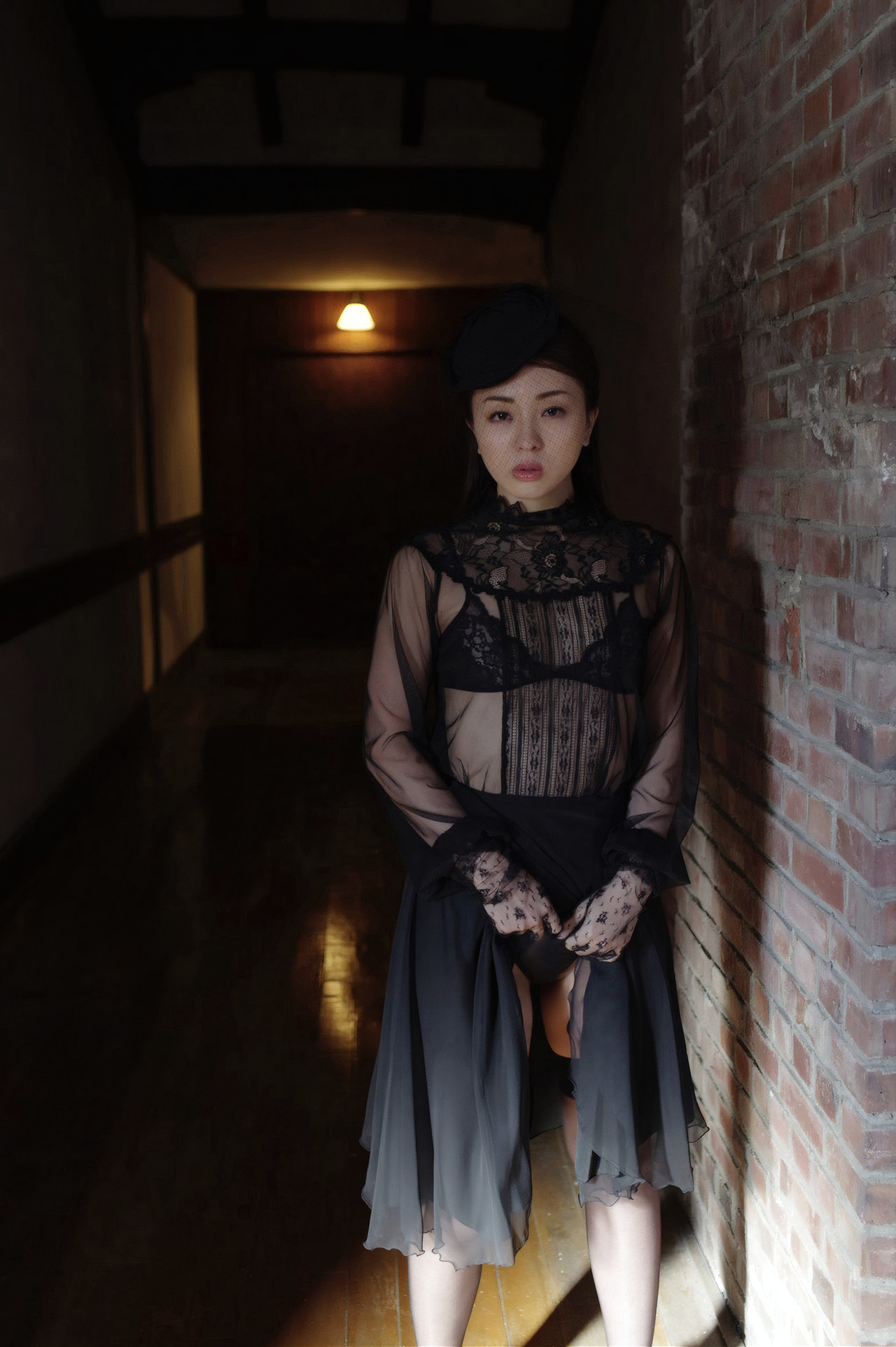 Shoko 祥子, 週刊現代デジタル写真集 謎の美女 「最期の旅」 Set.03
