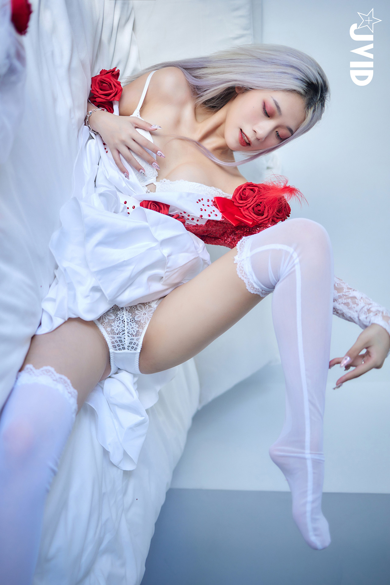 JVID Verna 「萬聖節鬼魅之月」 第五人格調香師Verna性感解密 隱藏版影片 Set.02