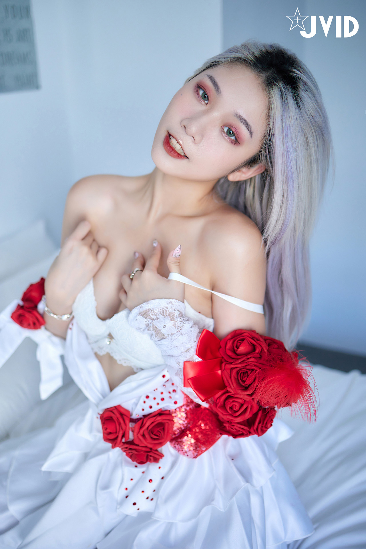 JVID Verna 「萬聖節鬼魅之月」 第五人格調香師Verna性感解密 隱藏版影片 Set.02