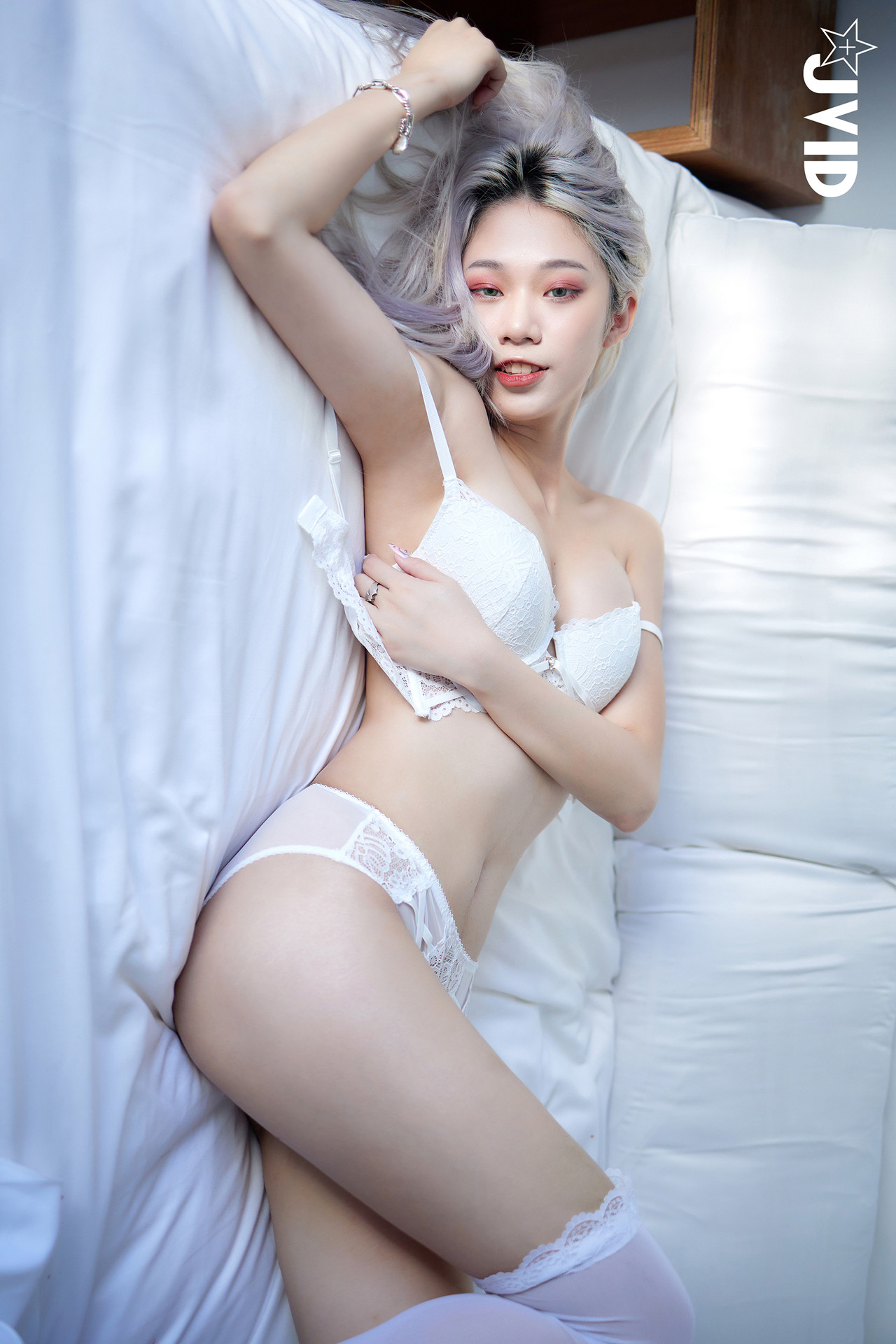 JVID Verna 「萬聖節鬼魅之月」 第五人格調香師Verna性感解密 隱藏版影片 Set.02