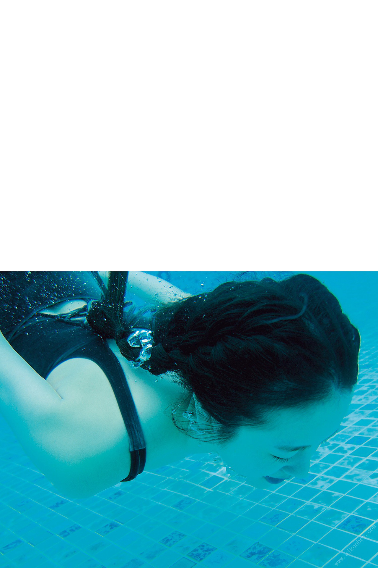 Mayuu Yokota 横田真悠, 写真集 「ないしょの＃まゆうだけ」 Set.01