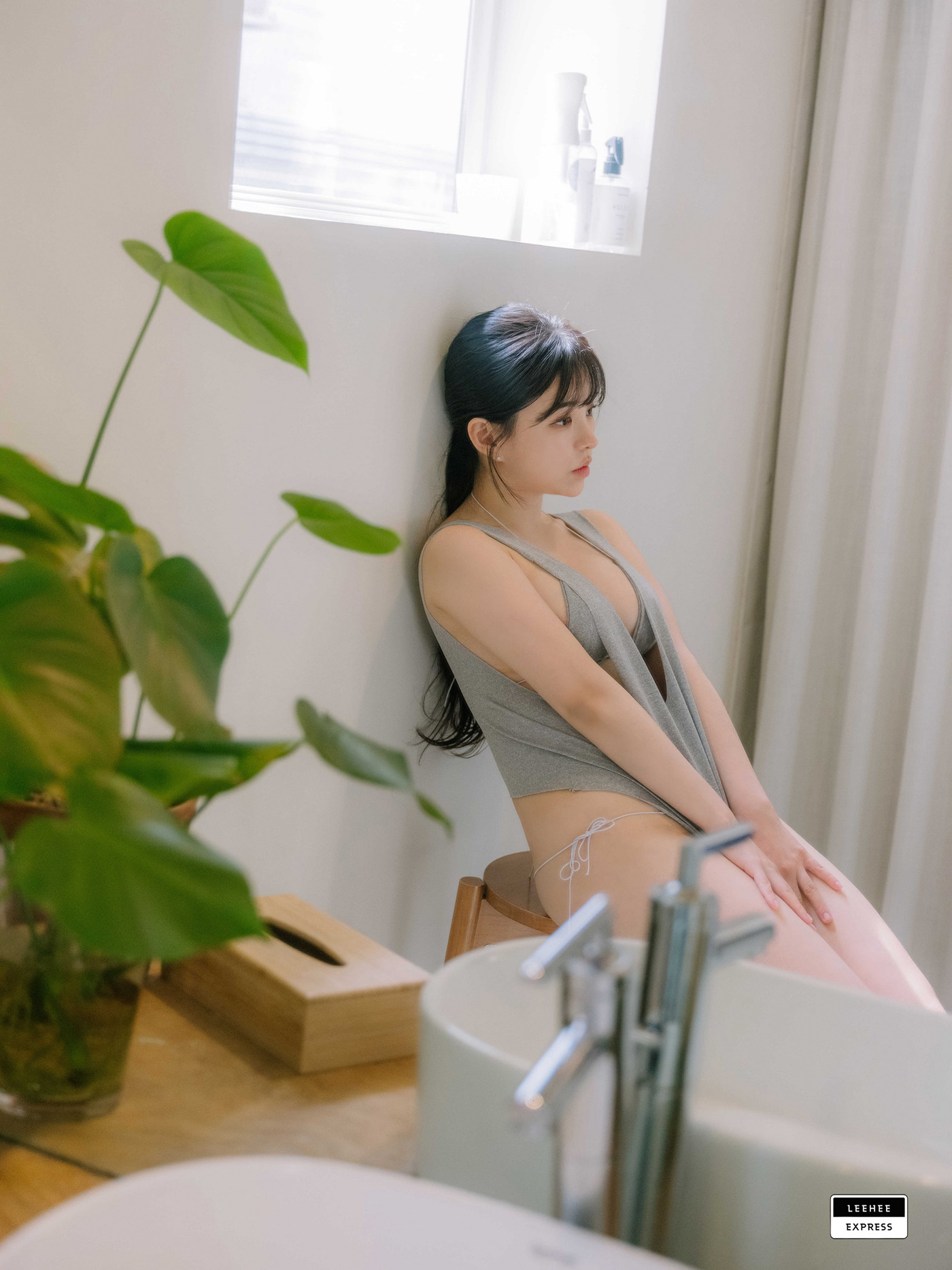 Yuri 유리, LEEHEE EXPRESS LEND-037 Set.01