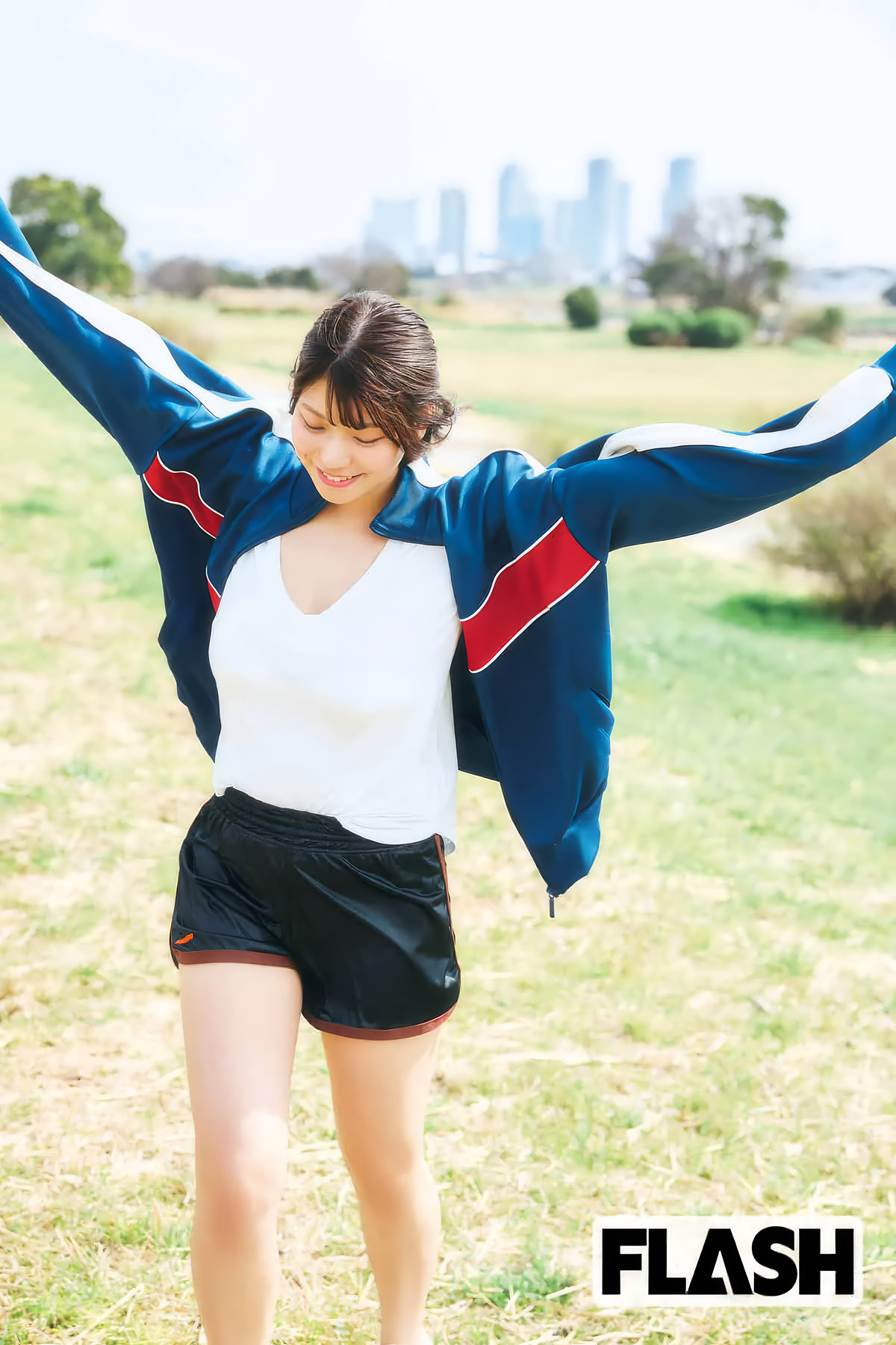 Memori Tsukibana 月花めもり, FLASH 2025.04.22 (フラッシュ 2025年4月22日号)