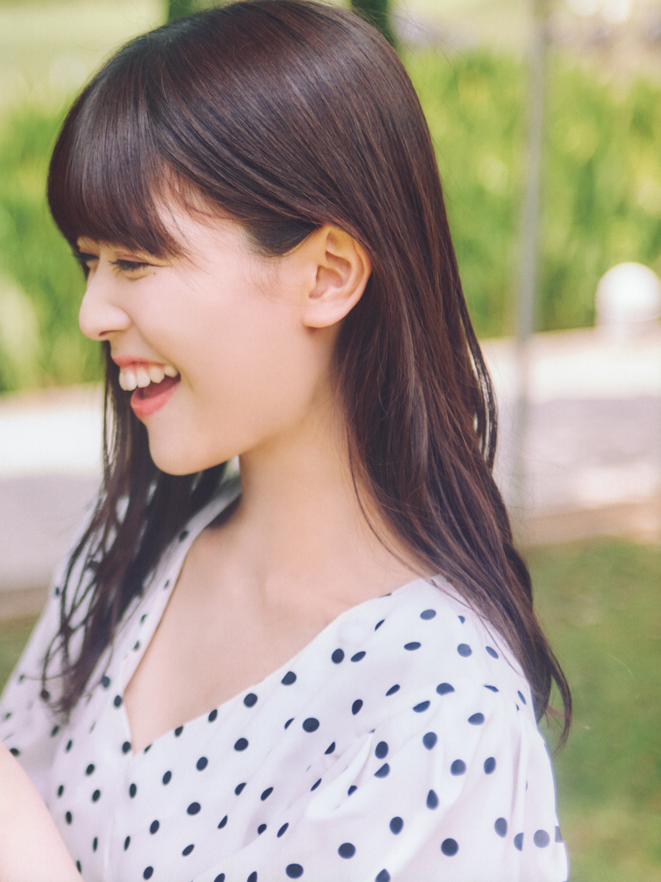 Renka Iwamoto 岩本蓮加, 1st写真集 「いたずらな風」 Set.04