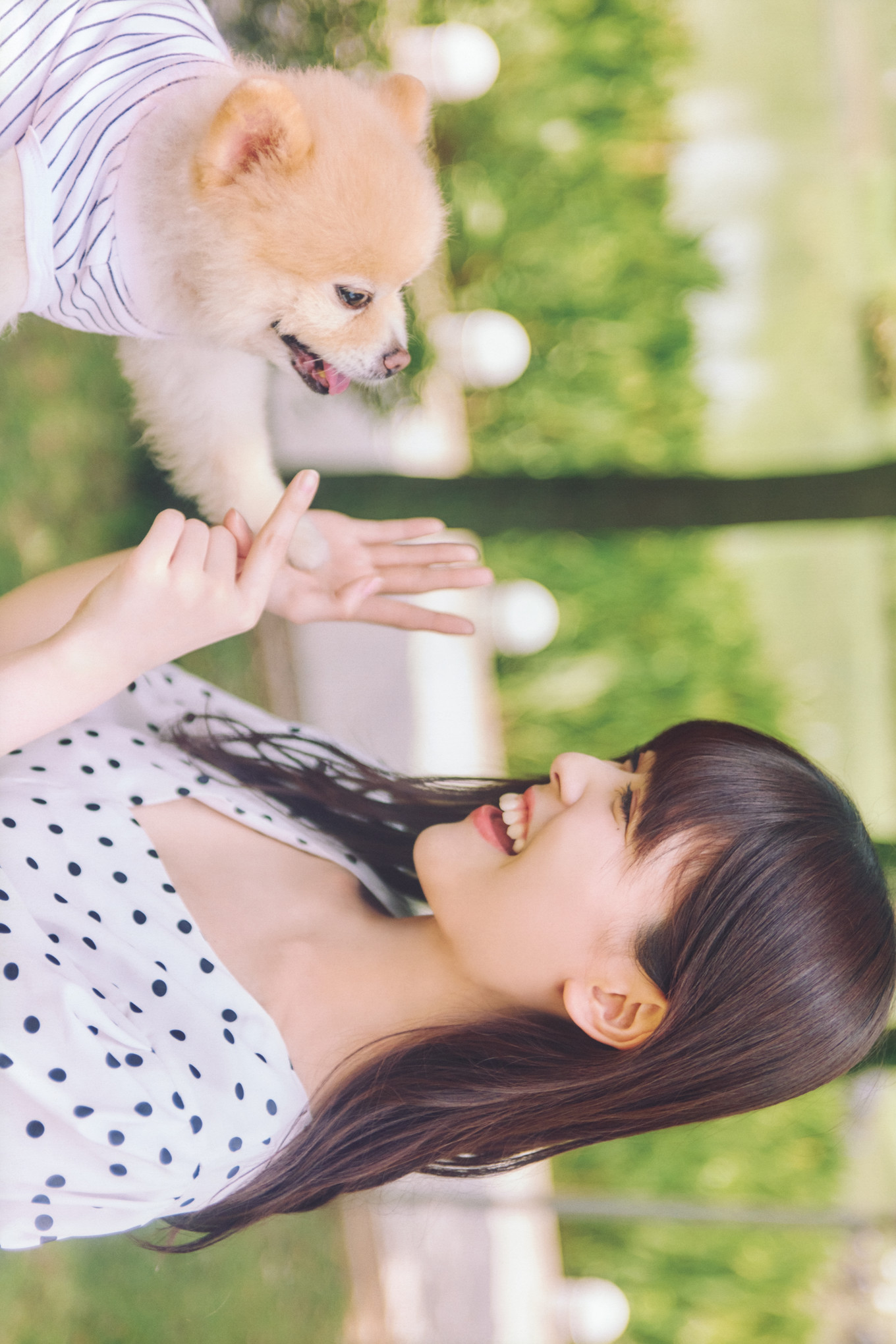 Renka Iwamoto 岩本蓮加, 1st写真集 「いたずらな風」 Set.04