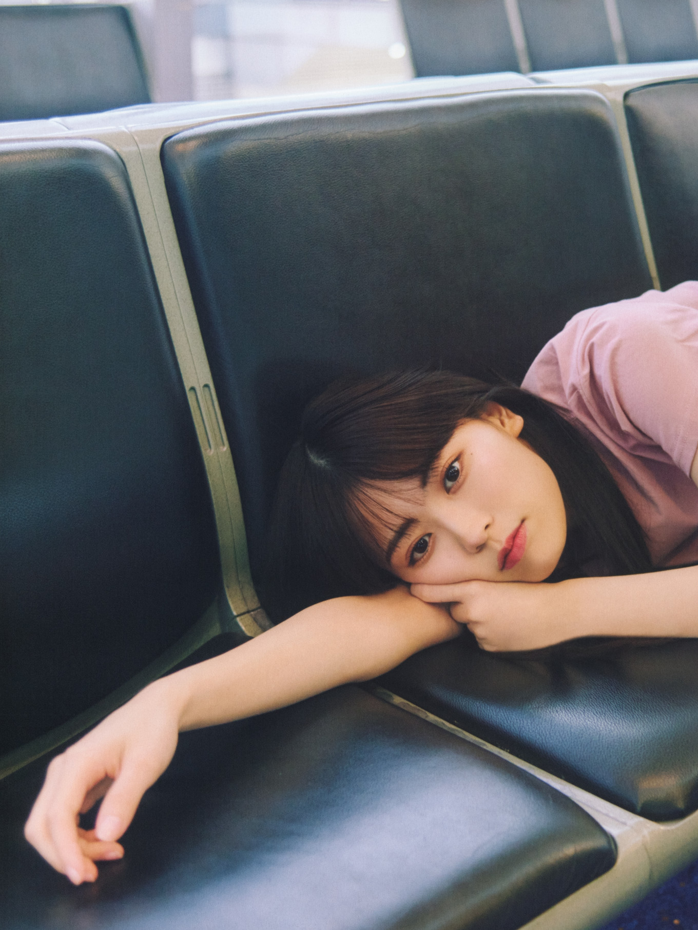 Renka Iwamoto 岩本蓮加, 1st写真集 「いたずらな風」 Set.04