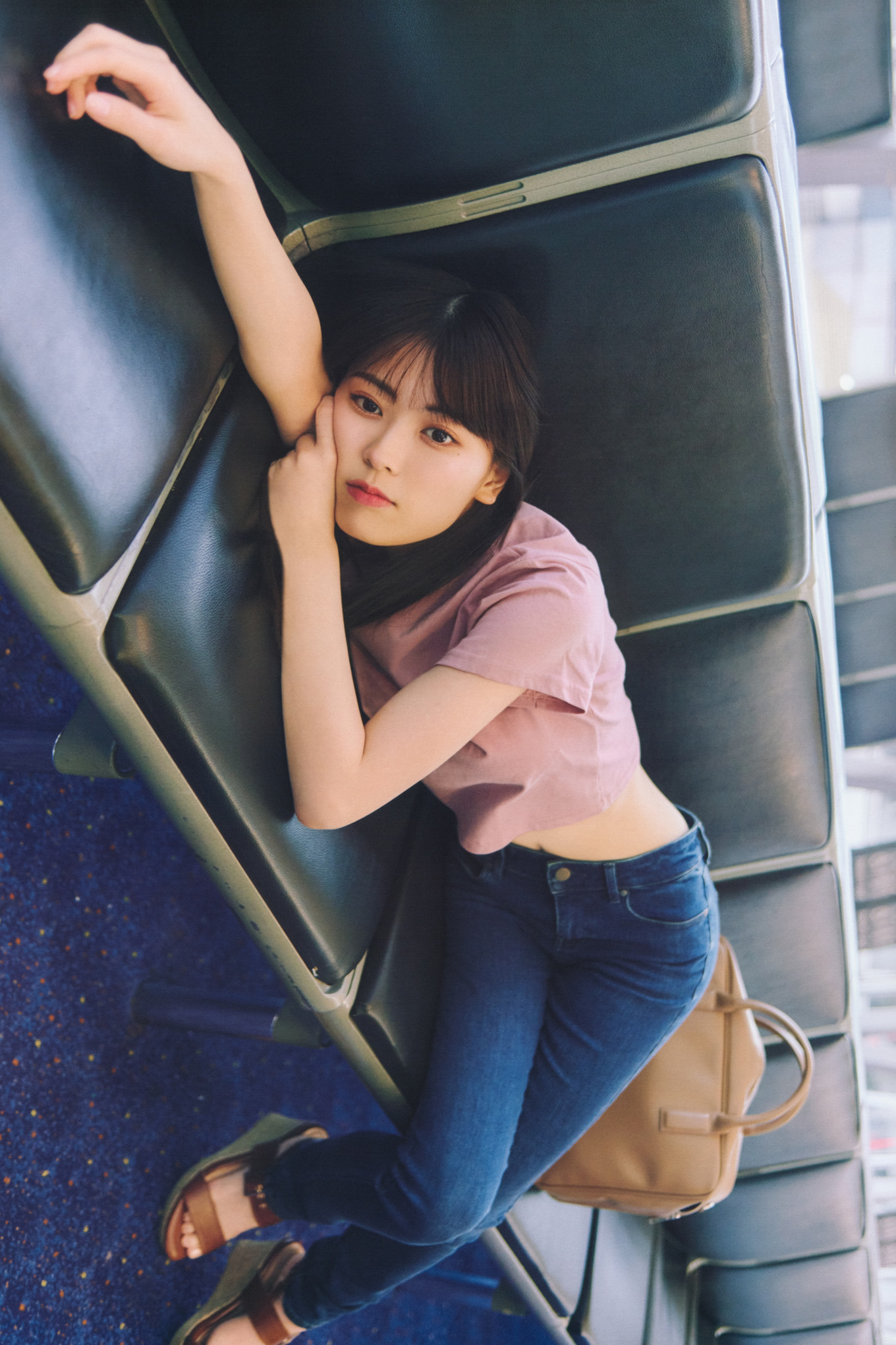 Renka Iwamoto 岩本蓮加, 1st写真集 「いたずらな風」 Set.04