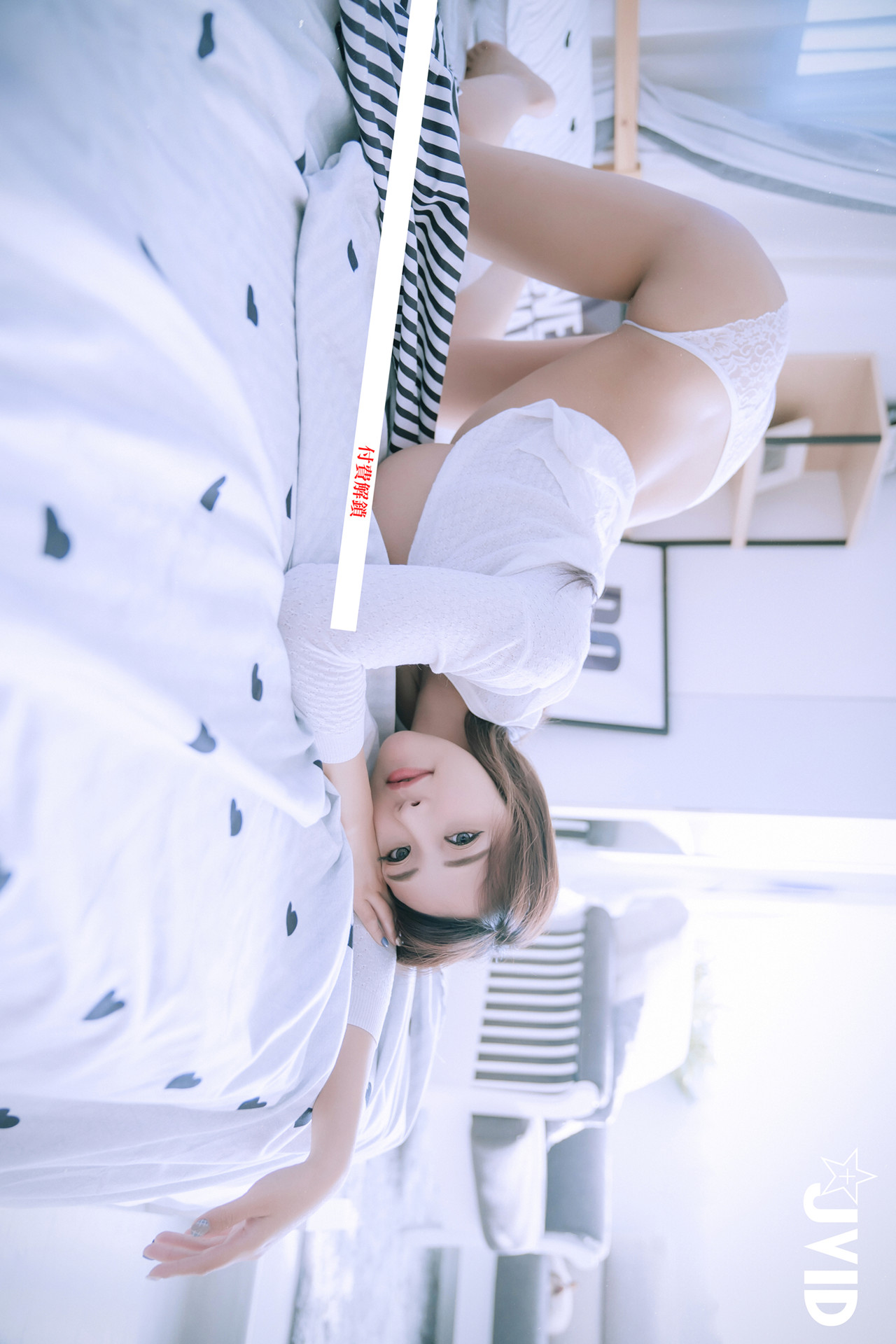 JVID Lele 樂樂 美巨乳樂樂最新力作，性感晨光，等你一起來滾床 Set.01