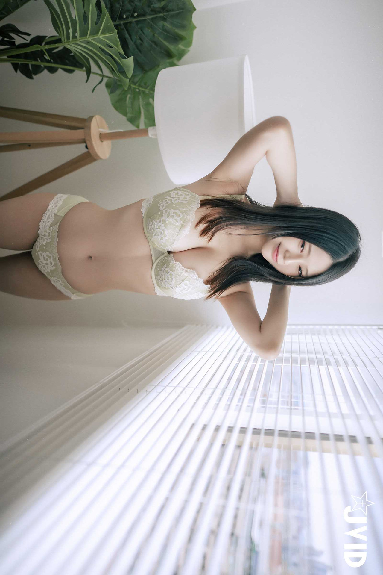 JVID 謝夏天 近60萬粉絲的巨乳網紅直播主脫了🔥🔥🔥首次挑戰性感寫真❤️大秀超美G奶❤️ Set.02
