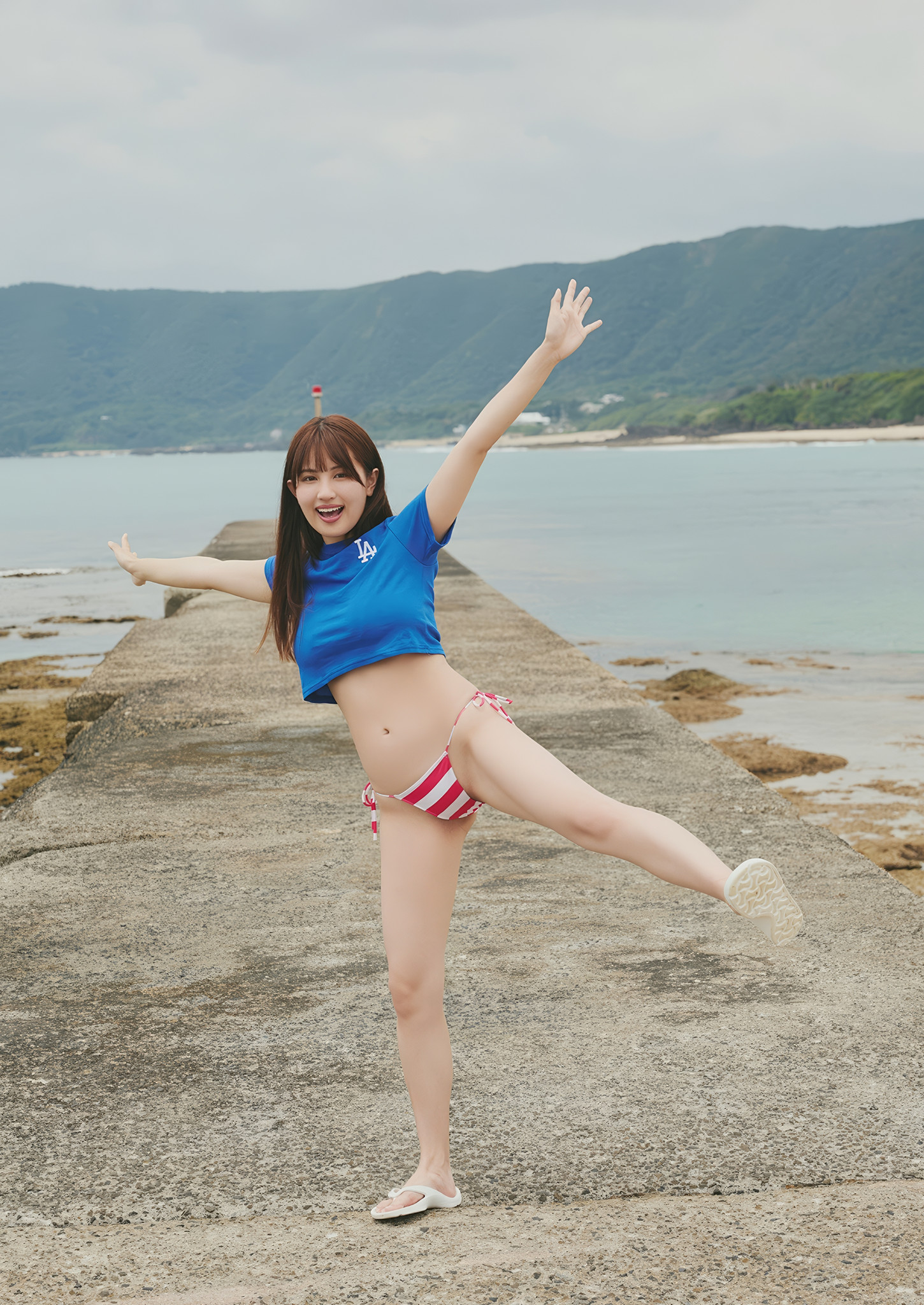 Fuka Hanasaki 花咲楓香, 写真集 「Triple Crown」 Set.02