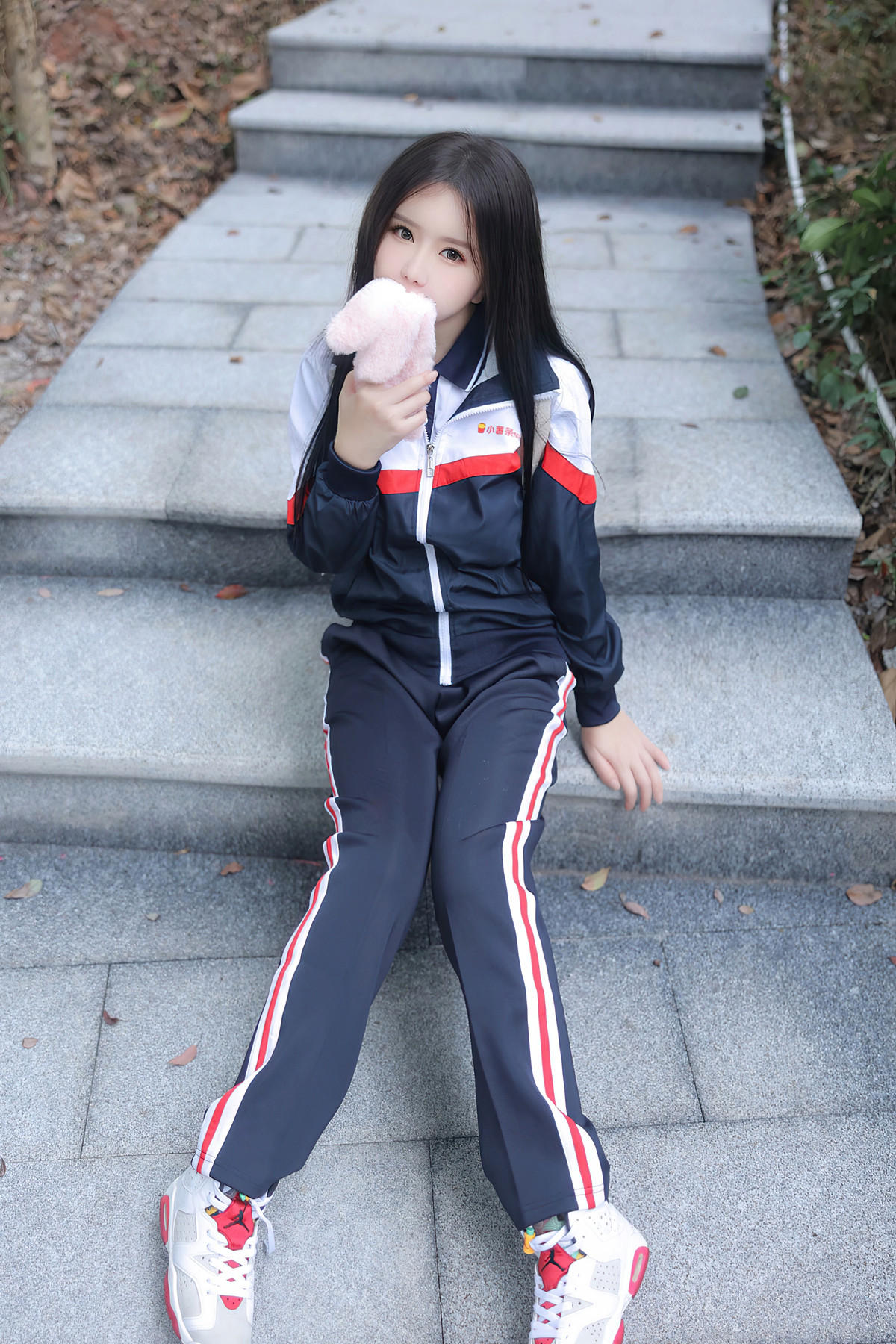 XiuRen秀人网 No.8335 小薯条nienie