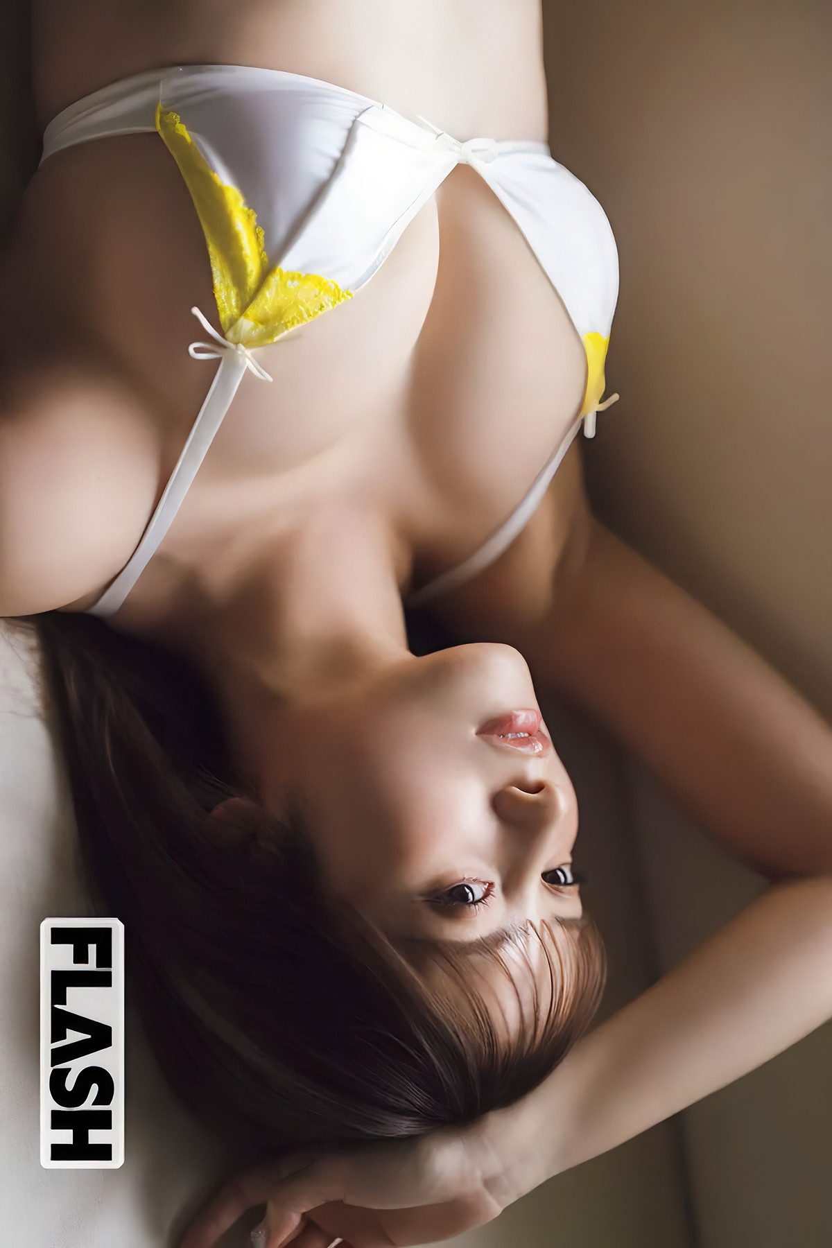Nashiko Momotsuki 桃月なしこ, FLASH 2025.05.06 (フラッシュ 2025年5月6日号)