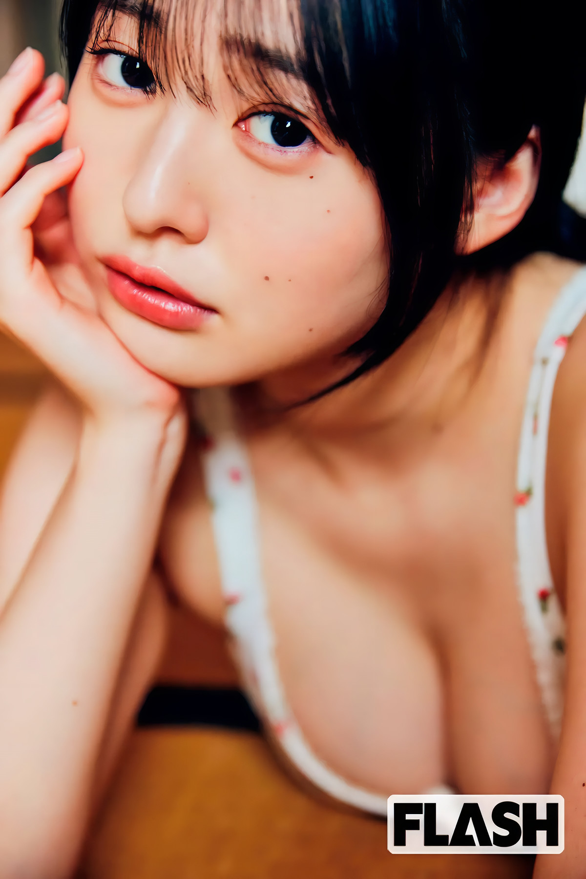 Miu Shirahama 白濱美兎, FLASH 2025.05.20 (フラッシュ 2025年5月20日号)