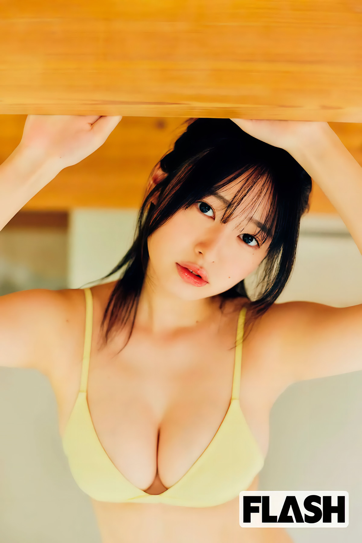 Miu Shirahama 白濱美兎, FLASH 2025.05.20 (フラッシュ 2025年5月20日号)