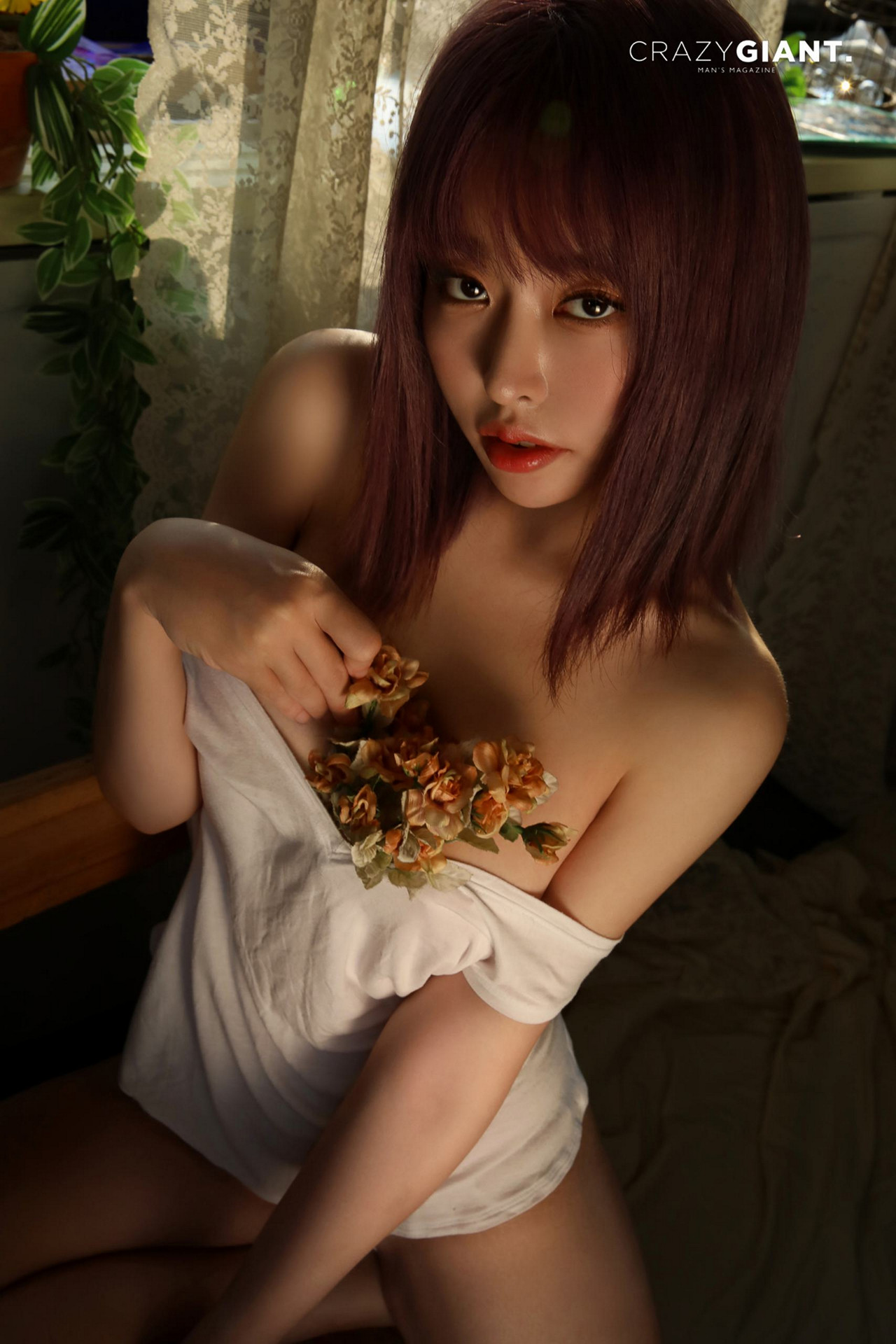 Hanere 하네레, CRAZYGIANT Sexy Photobook Set.02
