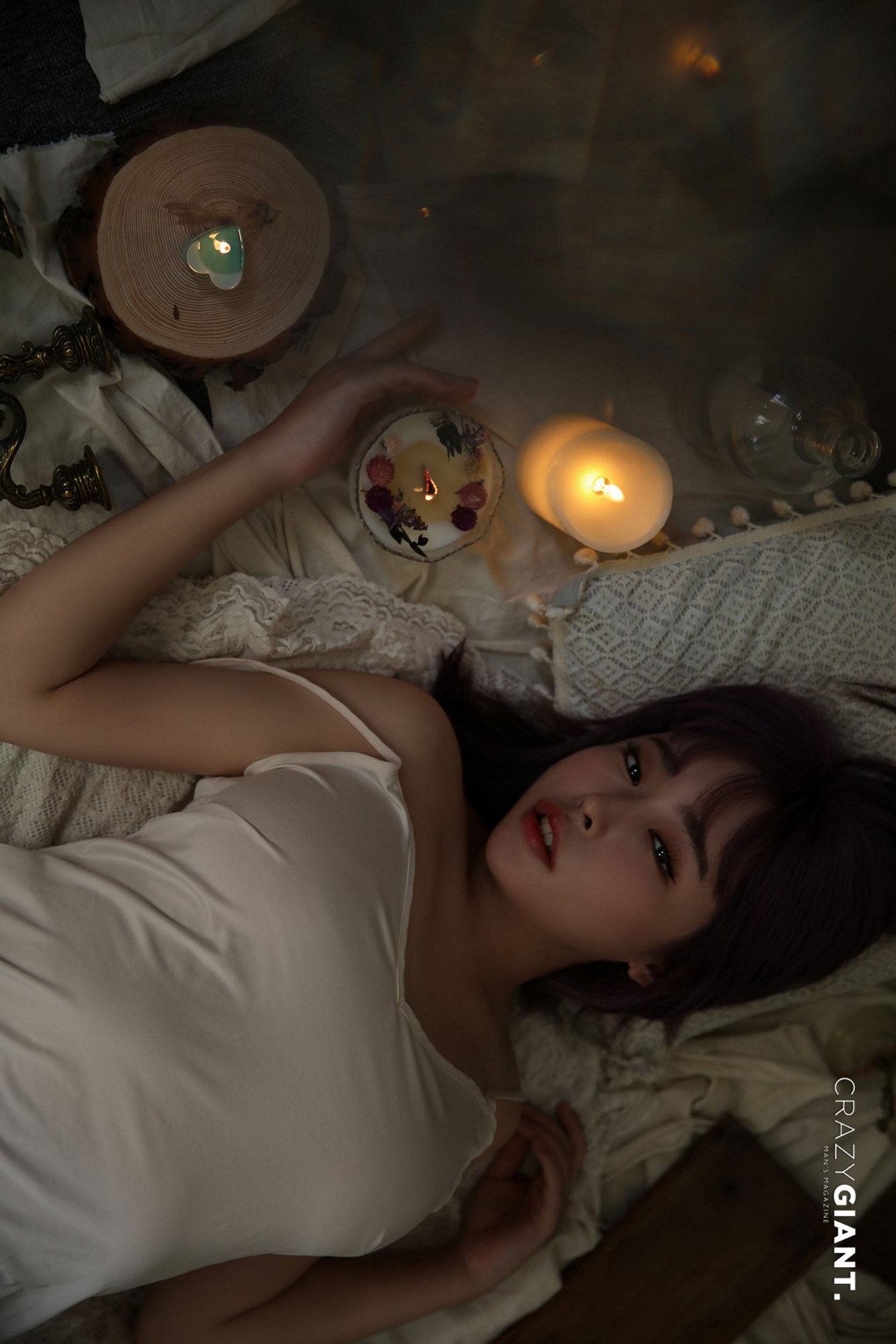 Hanere 하네레, CRAZYGIANT Sexy Photobook Set.02