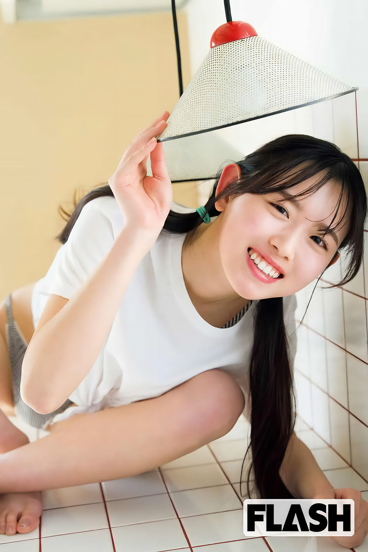 Sara Otaki 大瀧沙羅, FLASH 2025.05.20 (フラッシュ 2025年5月20日号)
