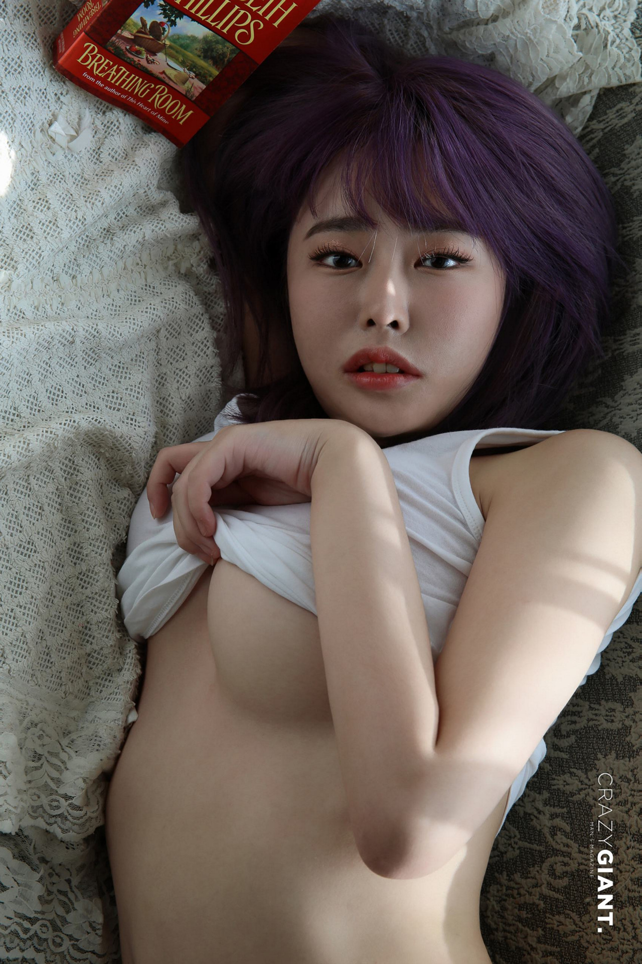 Hanere 하네레, CRAZYGIANT Sexy Photobook Set.01