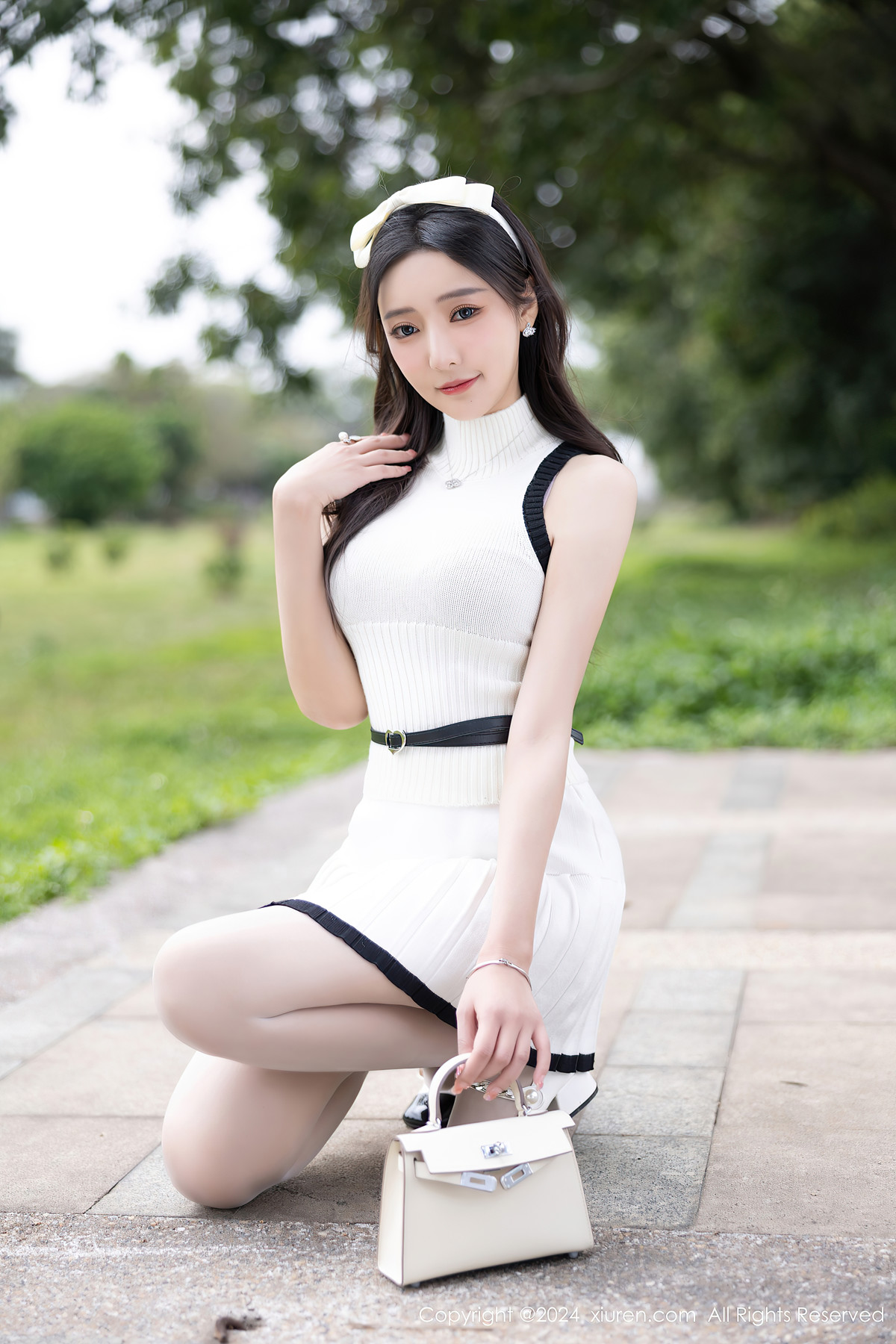 XiuRen秀人网 No.8334 王馨瑶yanni