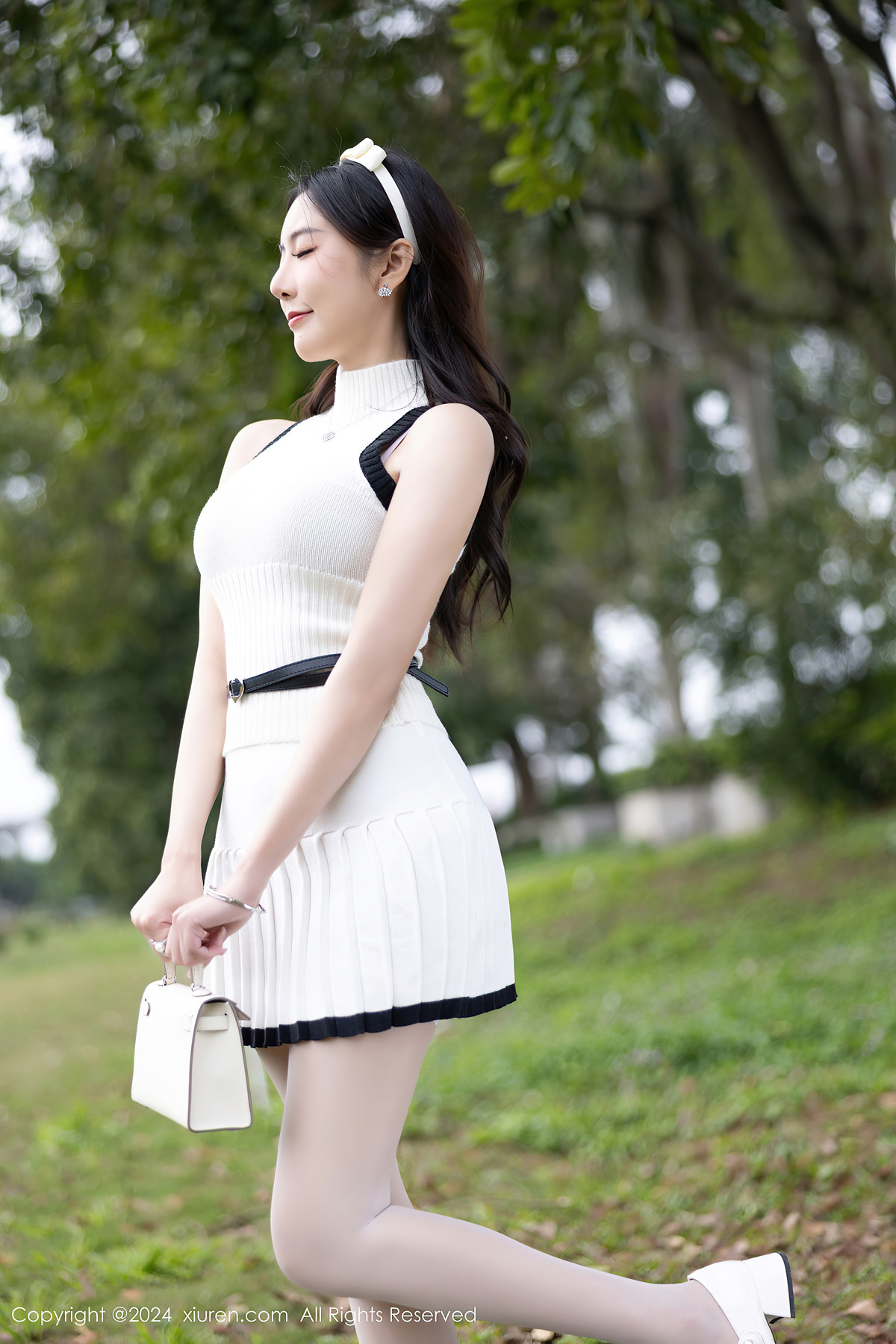 XiuRen秀人网 No.8334 王馨瑶yanni