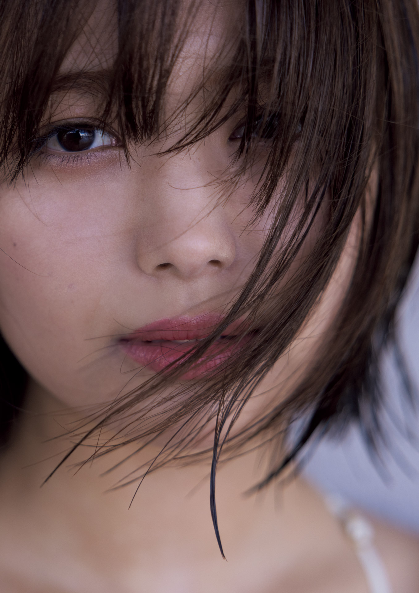 Ruka Kitano 北野瑠華, 1st写真集 「触れて、みる？」 Set.01