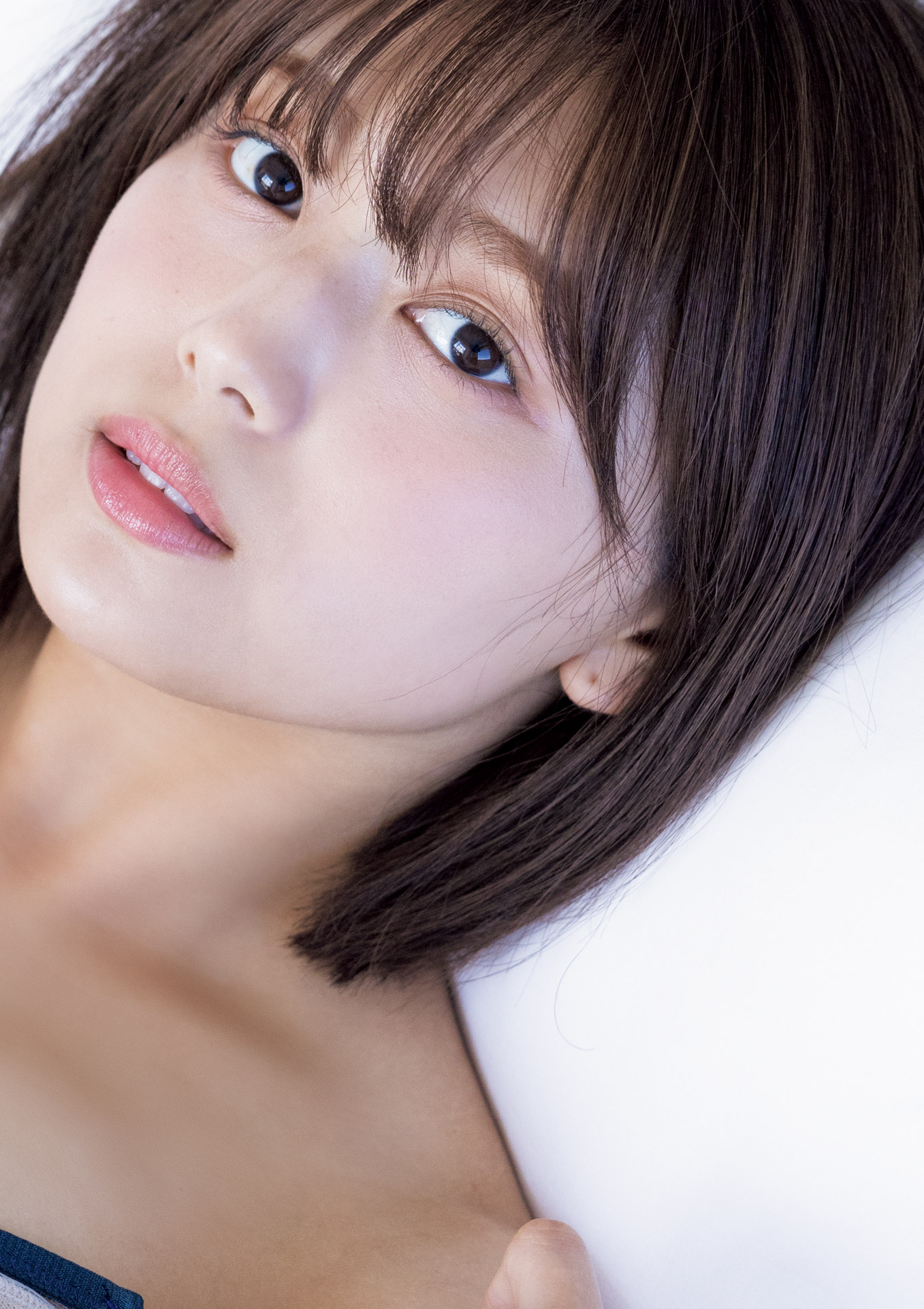 Ruka Kitano 北野瑠華, 1st写真集 「触れて、みる？」 Set.01