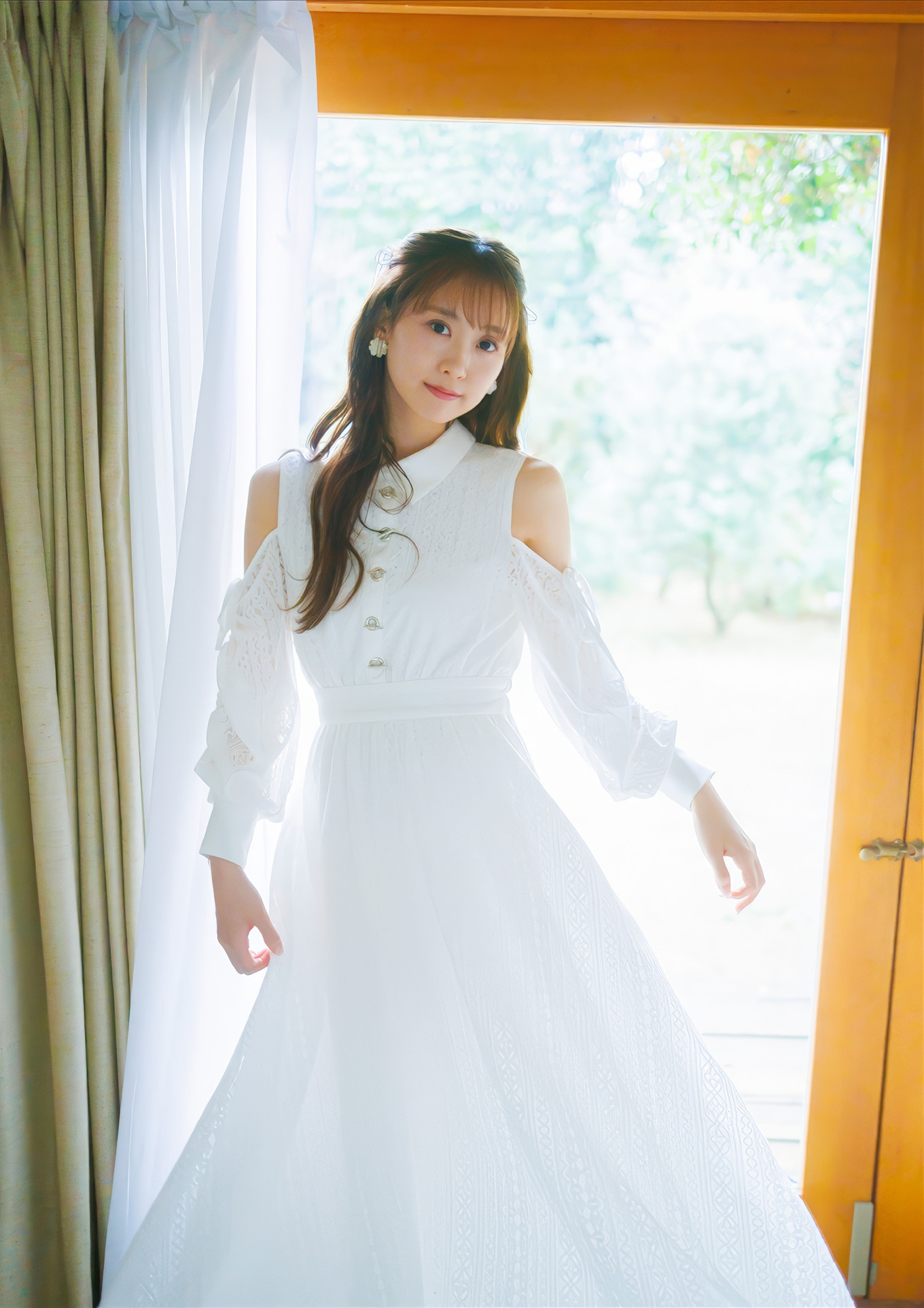 Yu Serizawa 芹澤優, デジタルPHOTOBOOK [bloom] Set.01