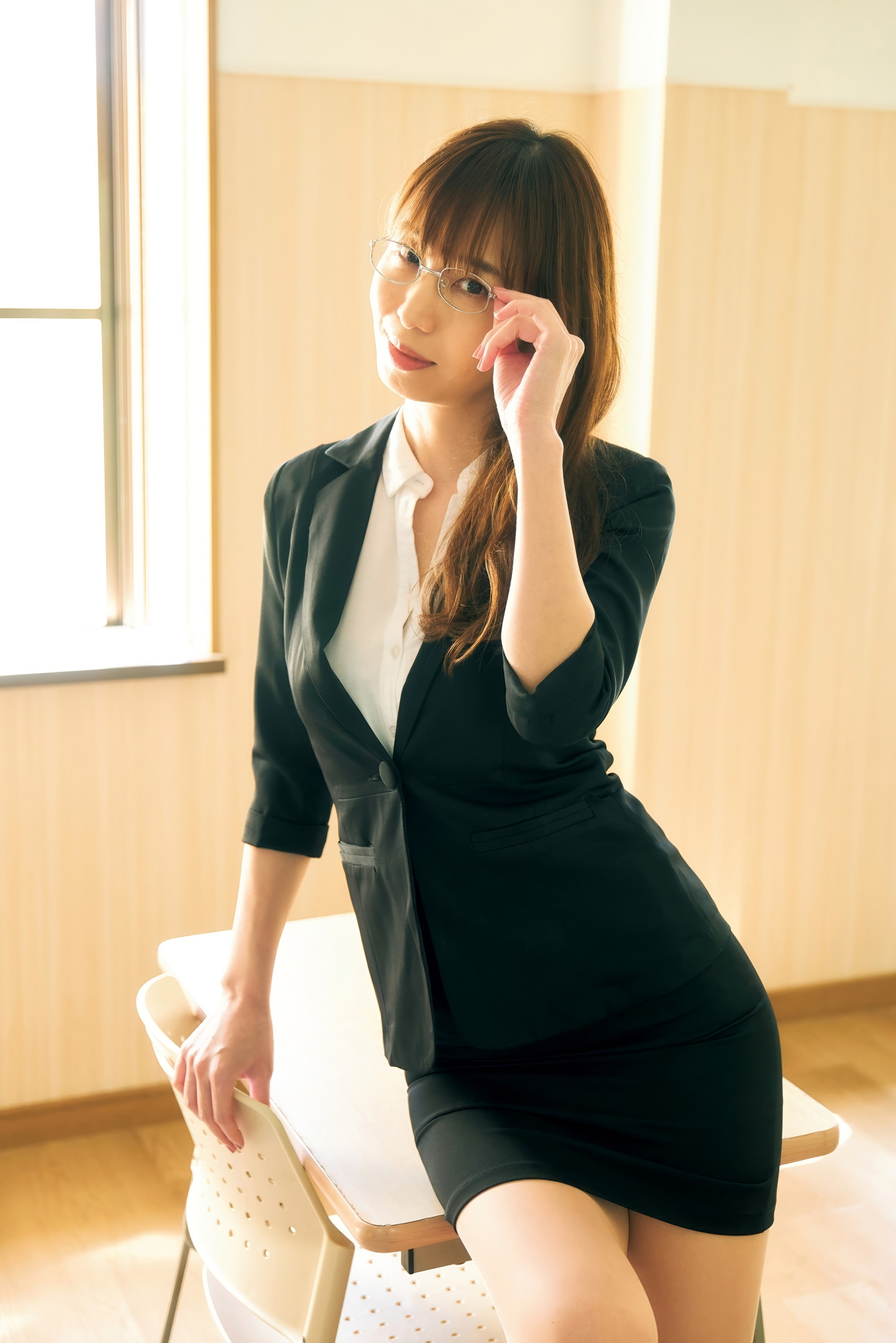 Misumi Shiochi 塩地美澄, アイドルワン I-One サンプル版 美人教師の1日
