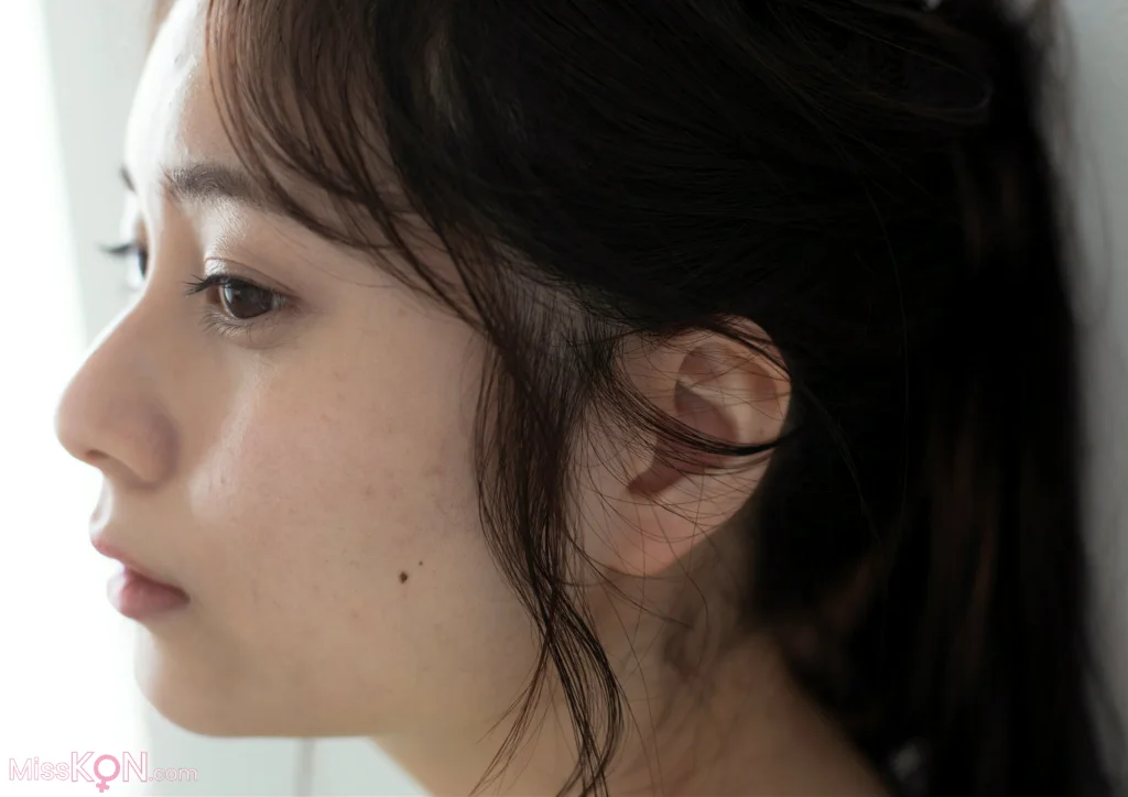 Sakurako Okubo (大久保桜子)_ RISING SUN