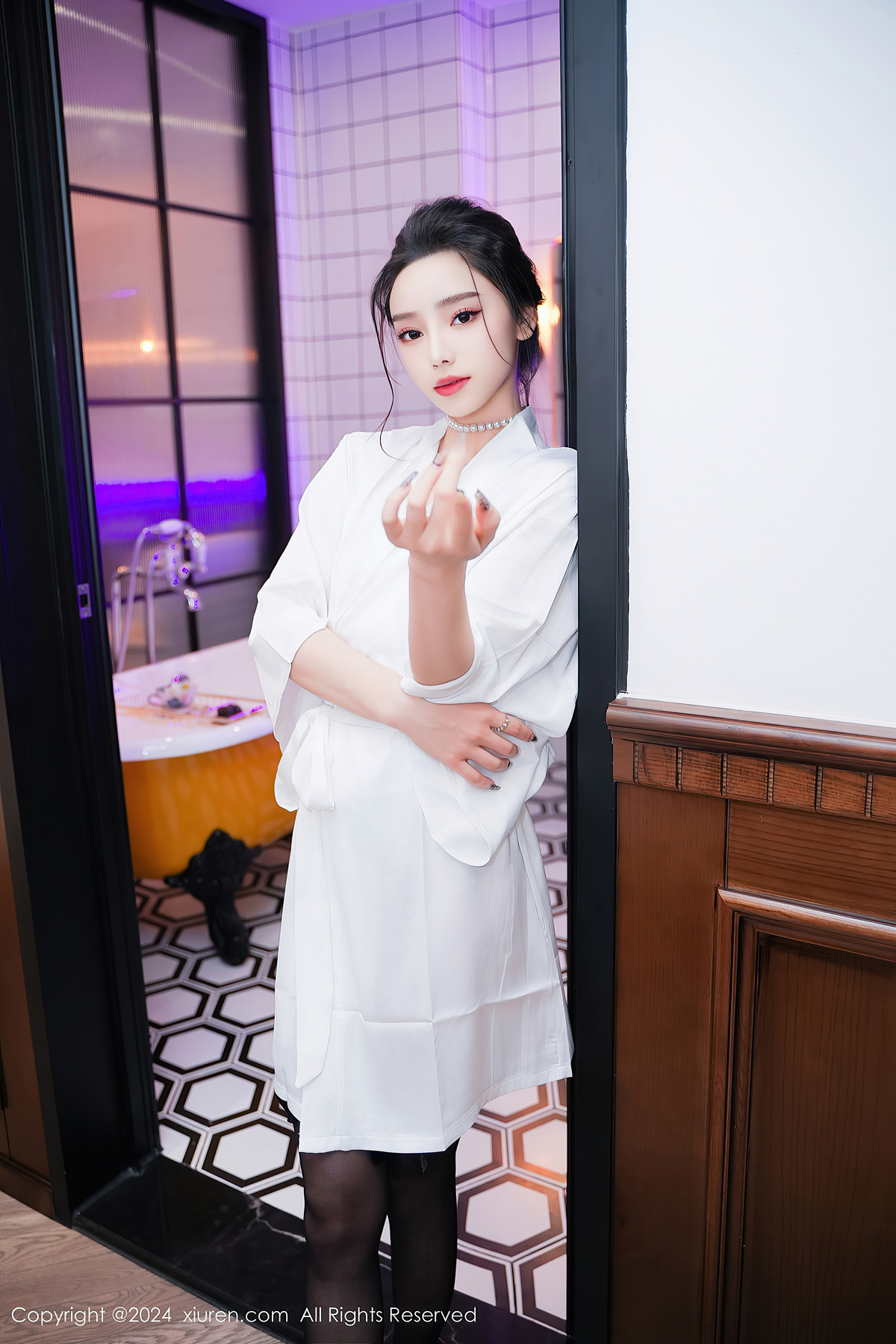 XiuRen秀人网 No.8283 苏曼兮SuManxi