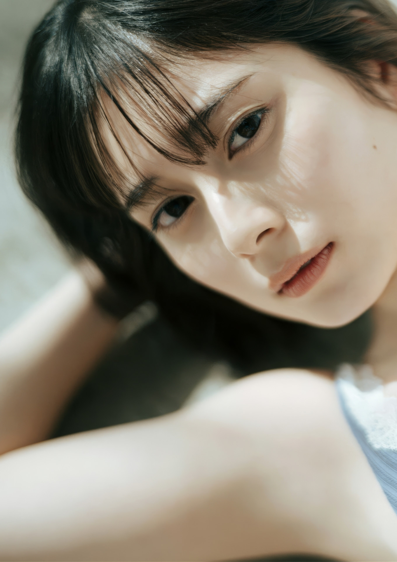 Sakurako Okubo 大久保桜子, BRODYデジタル写真集 「BE SHINE」