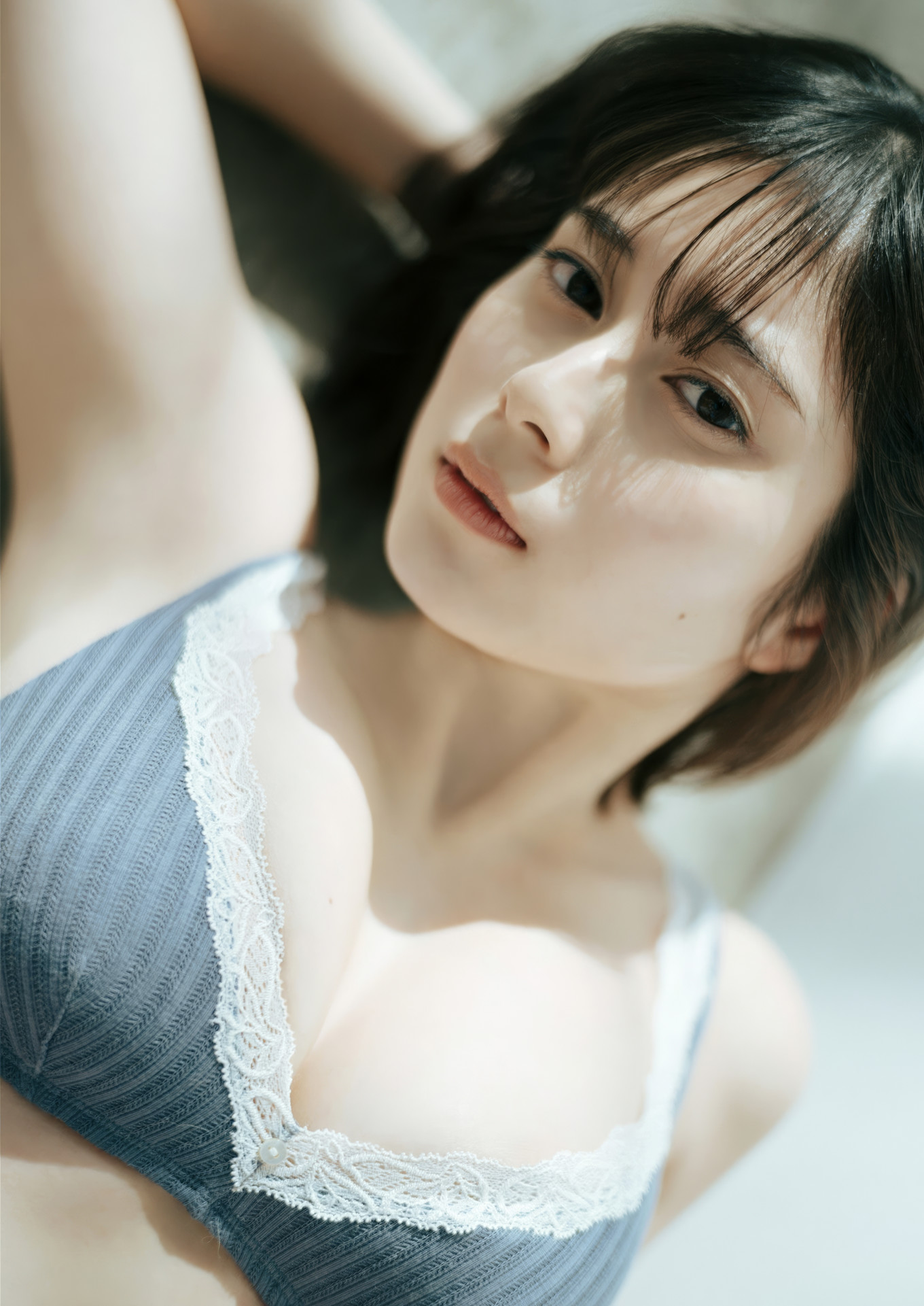 Sakurako Okubo 大久保桜子, BRODYデジタル写真集 「BE SHINE」
