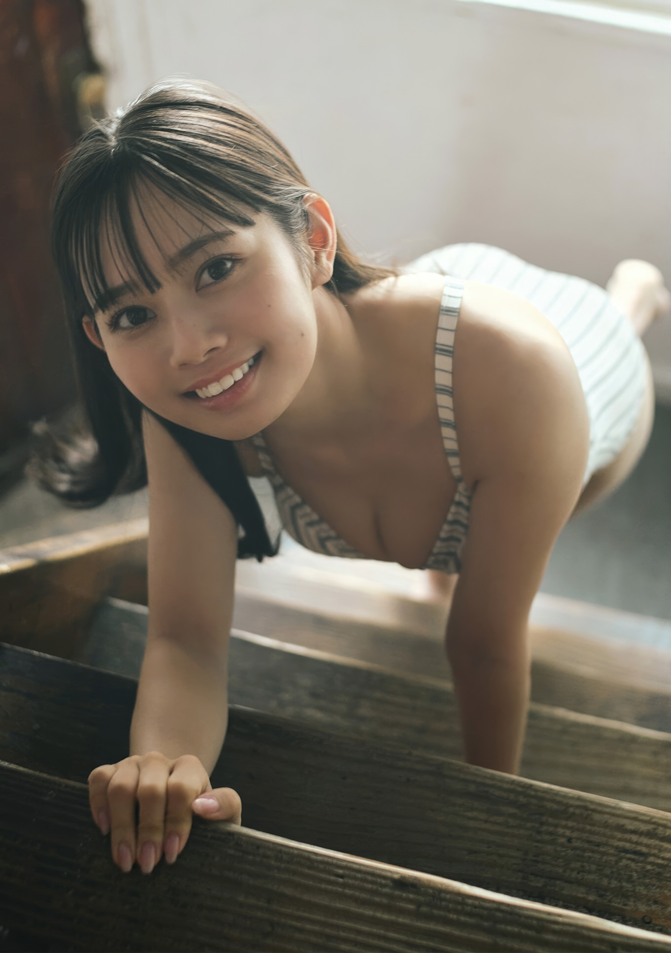 Saeko Kondo 近藤沙瑛子, BRODYデジタル写真集 『わがままな視線』 Set.03