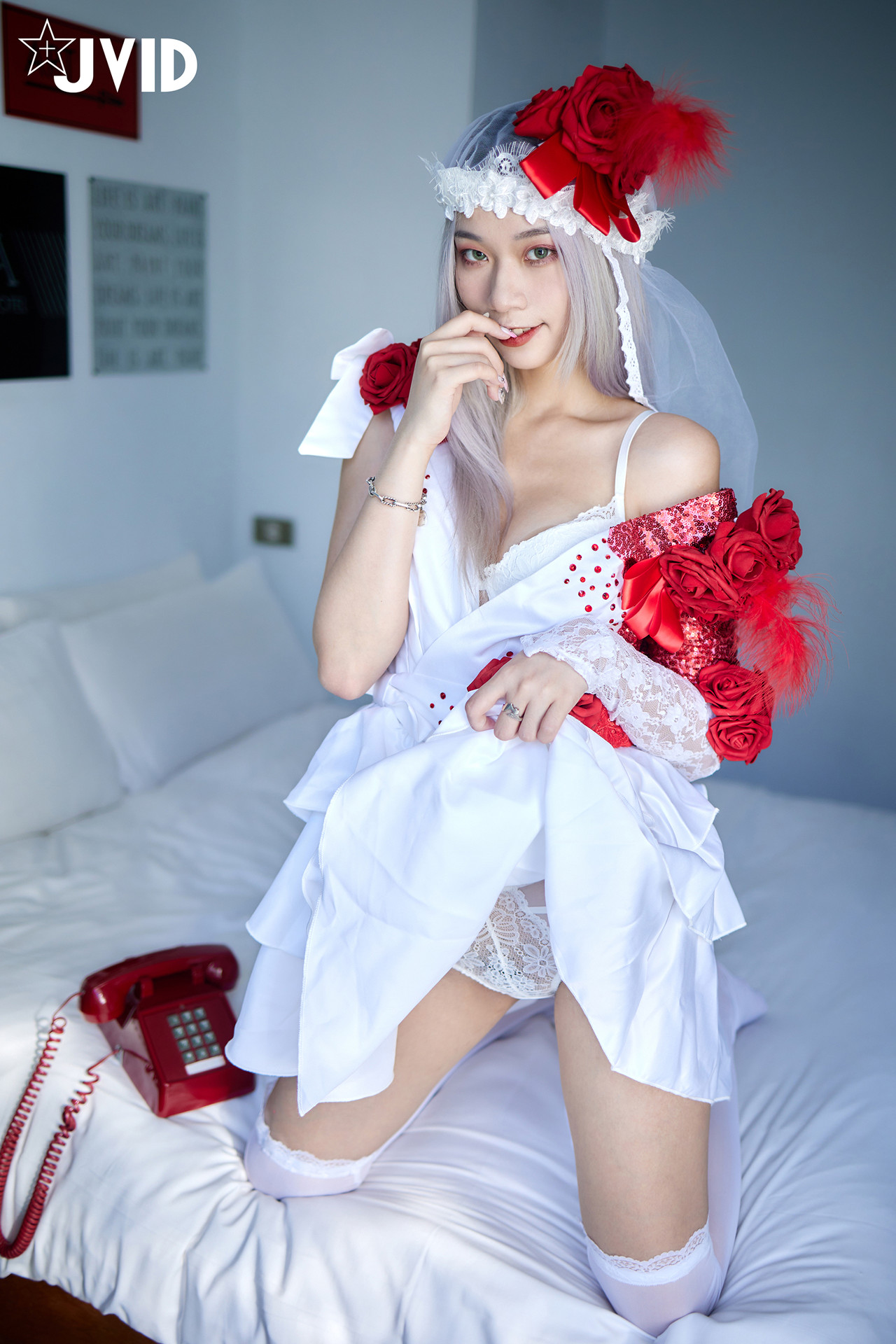 JVID Verna 「萬聖節鬼魅之月」 第五人格調香師Verna性感解密 隱藏版影片 Set.01
