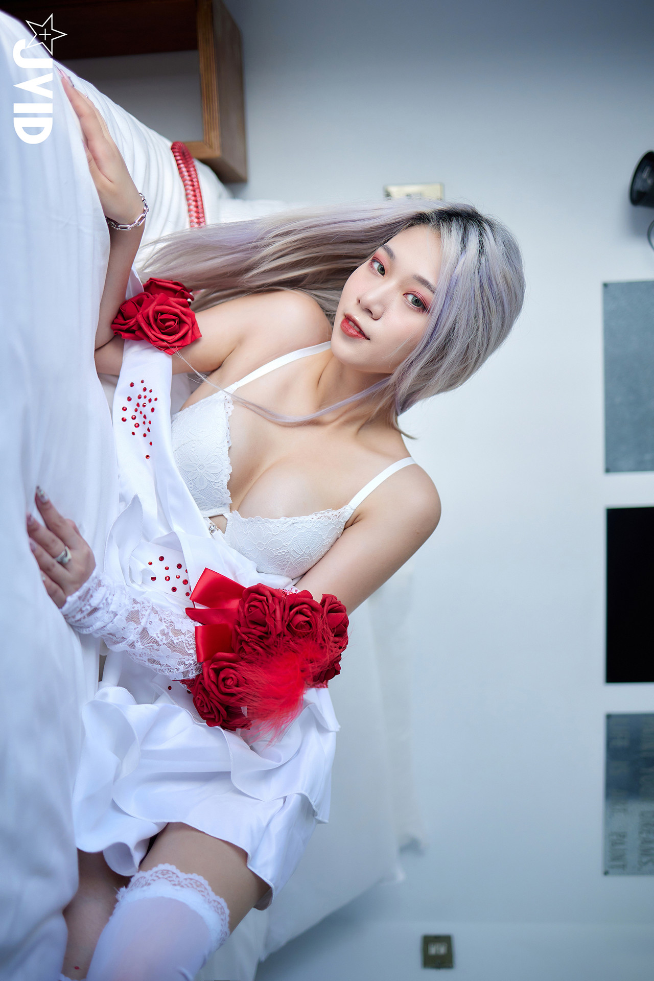JVID Verna 「萬聖節鬼魅之月」 第五人格調香師Verna性感解密 隱藏版影片 Set.01