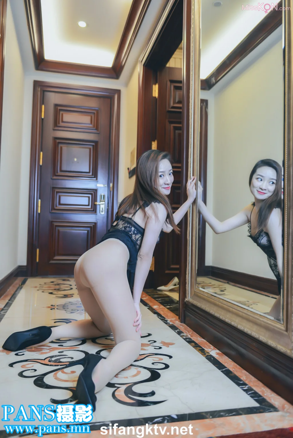 kiki & 佳琪 & 艾米_ PANS 極品 反差 女神 模特 大尺度
