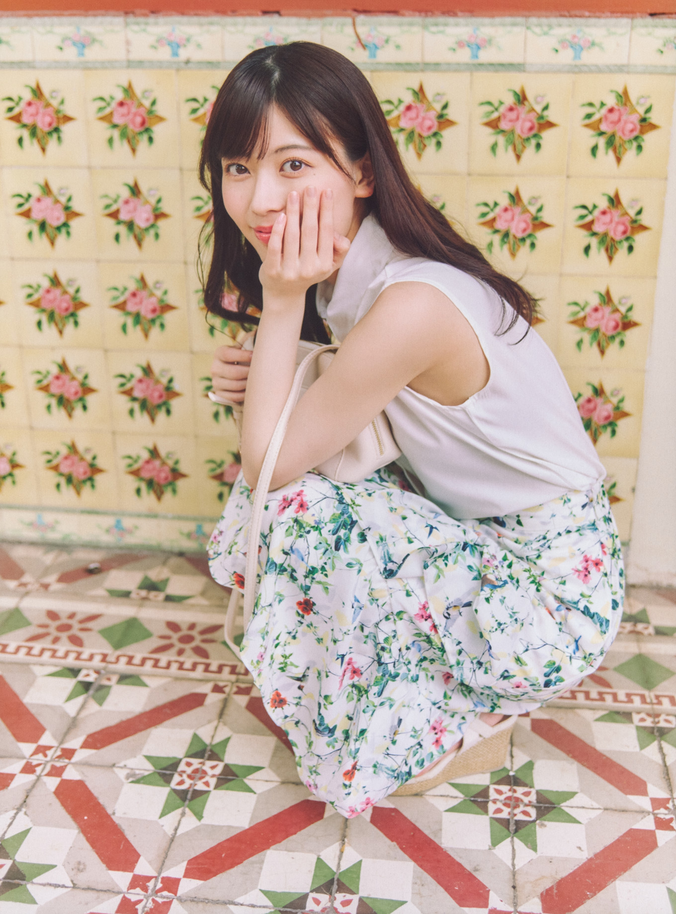 Renka Iwamoto 岩本蓮加, 1st写真集 「いたずらな風」 Set.05
