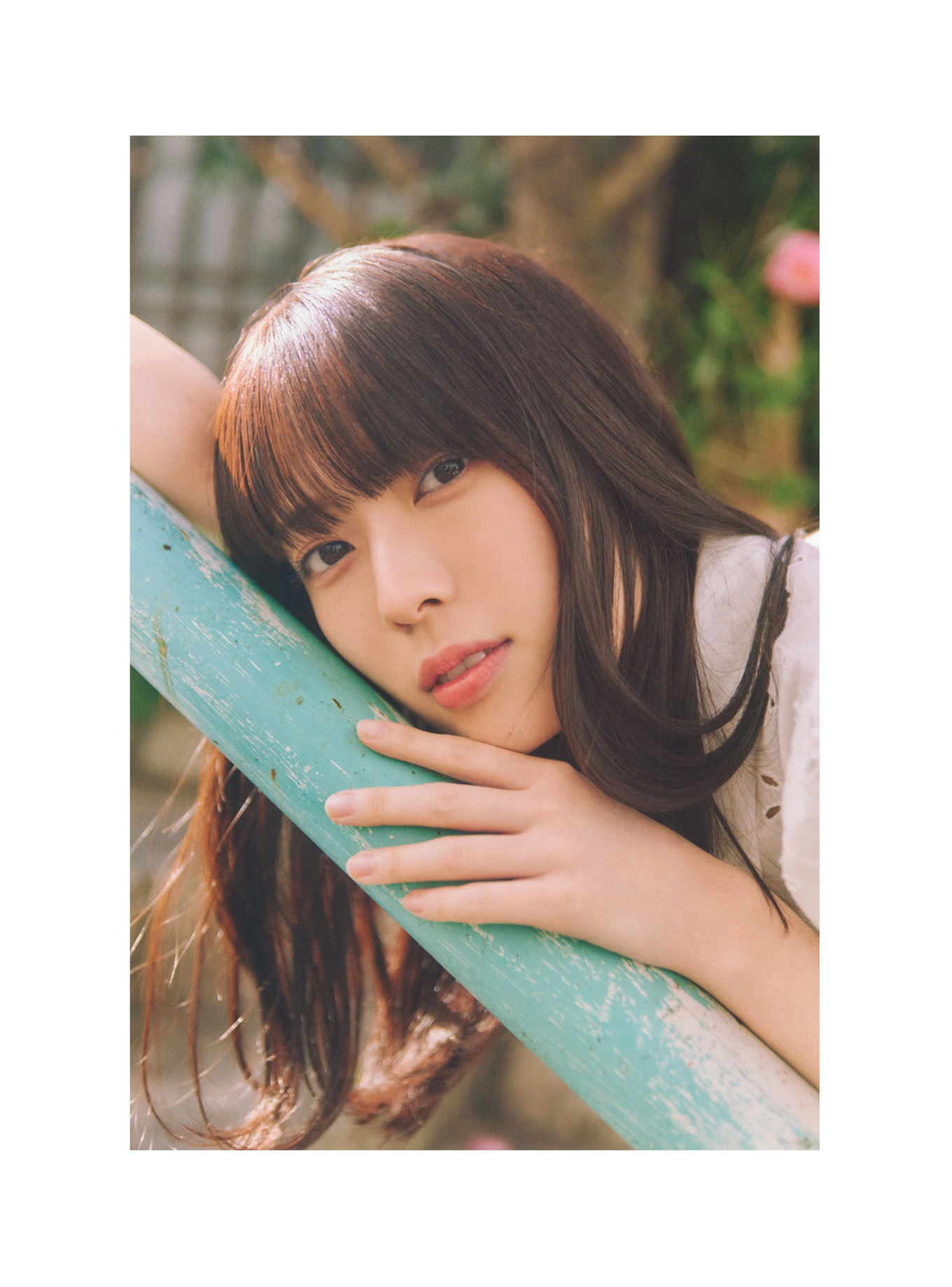 Renka Iwamoto 岩本蓮加, 1st写真集 「いたずらな風」 Set.03