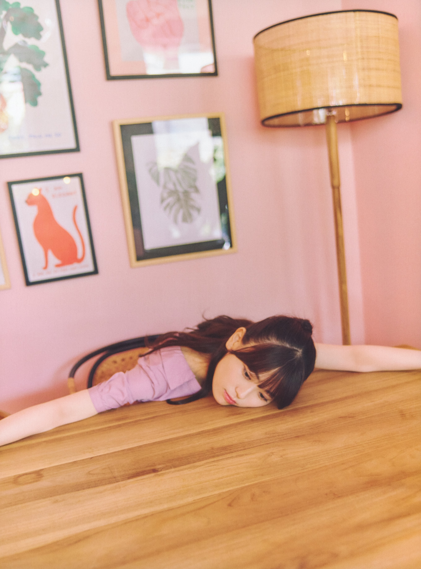 Renka Iwamoto 岩本蓮加, 1st写真集 「いたずらな風」 Set.03