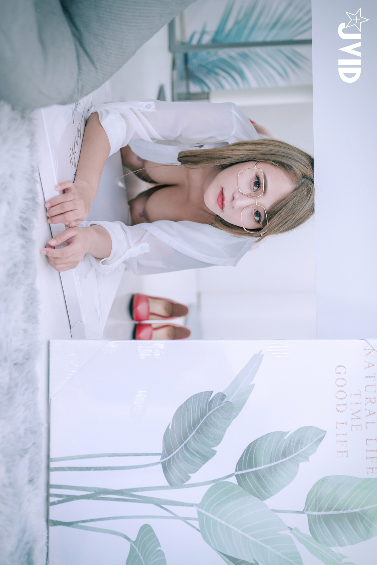 JVID Lele 樂樂, 我的私人秘書管家 (獨家限定尺度 上空無碼 下空極薄碼) Set.01