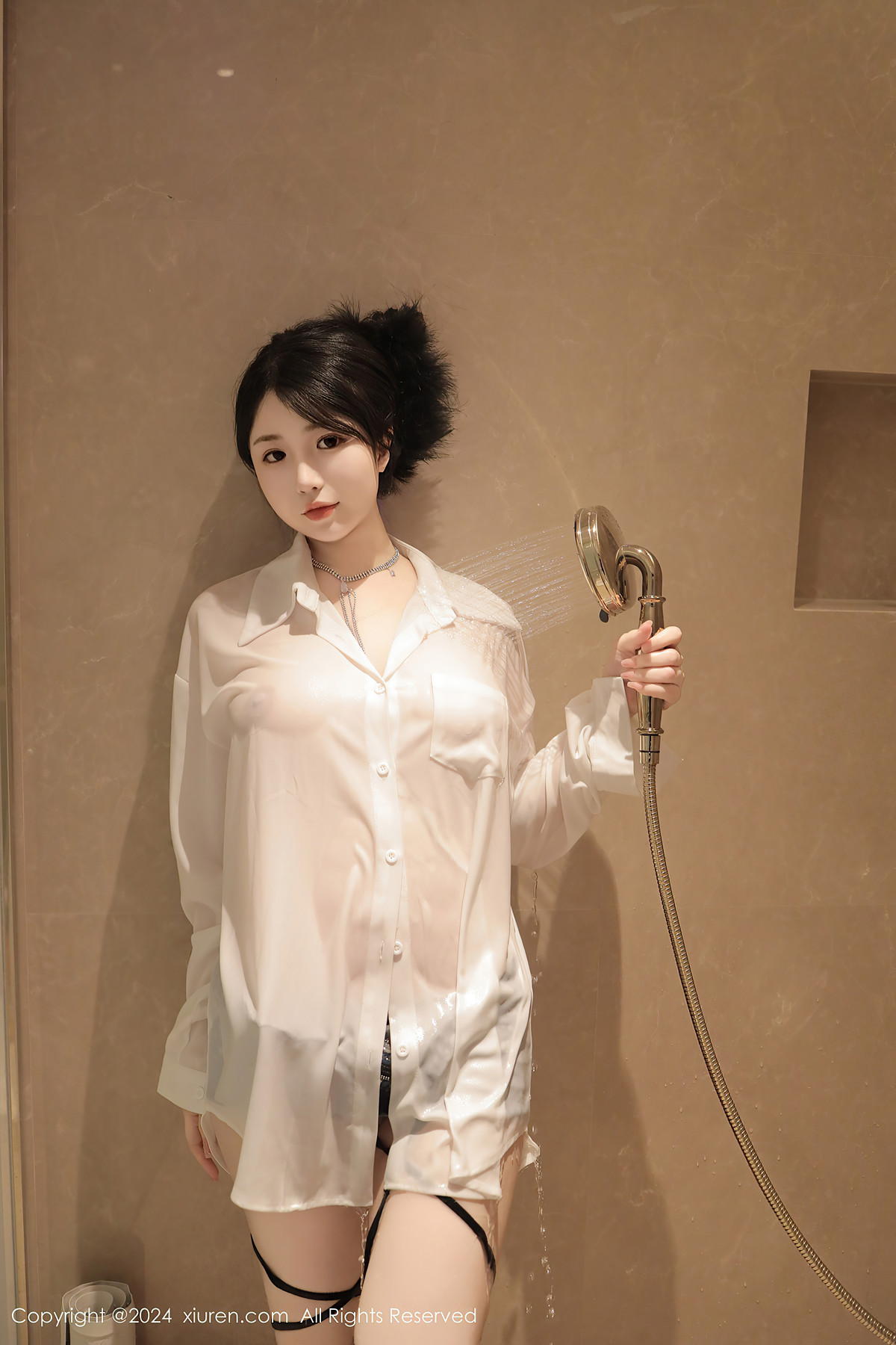 XiuRen秀人网 No.8400 陈小花ChenXiaohua