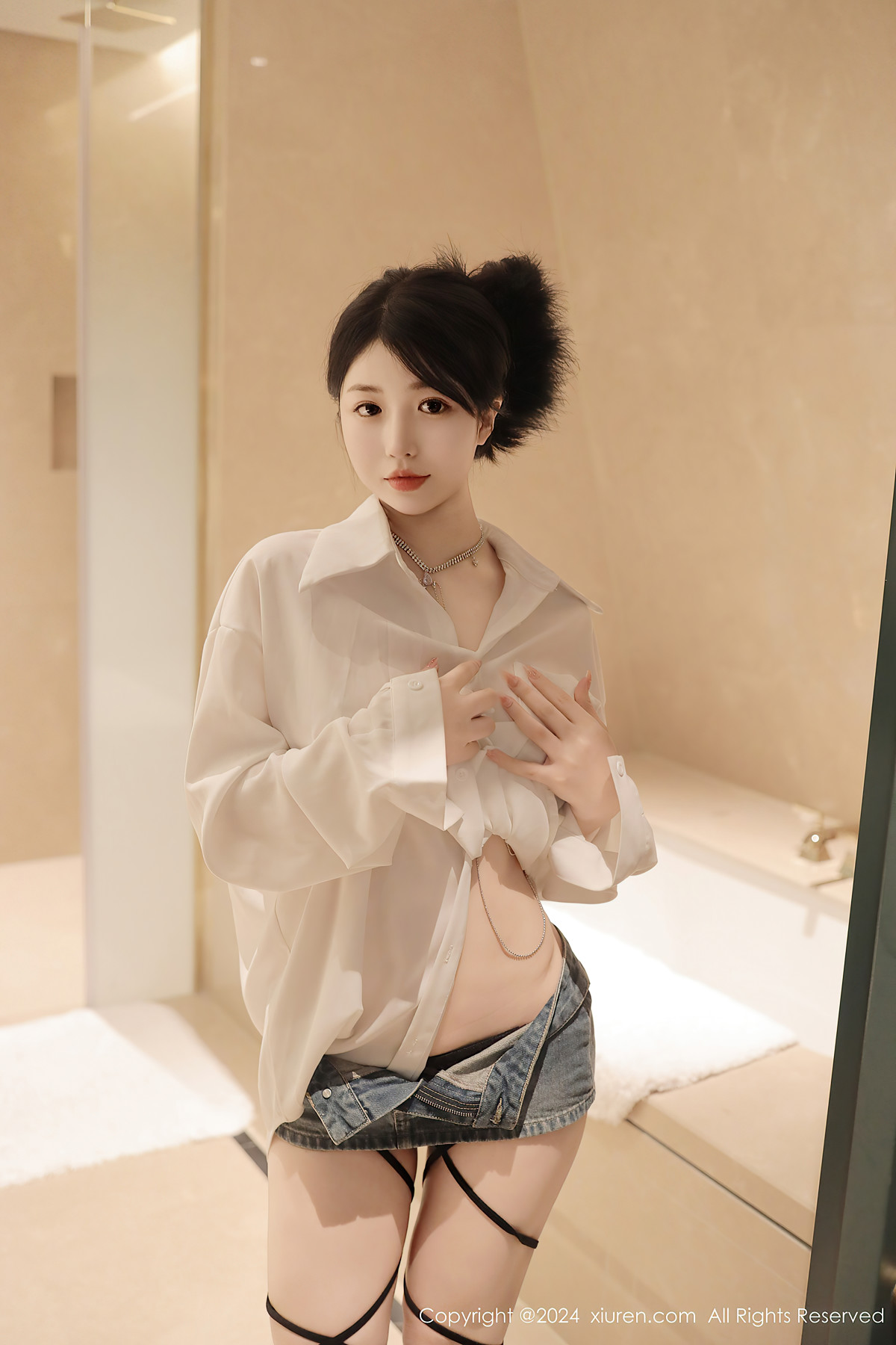 XiuRen秀人网 No.8400 陈小花ChenXiaohua