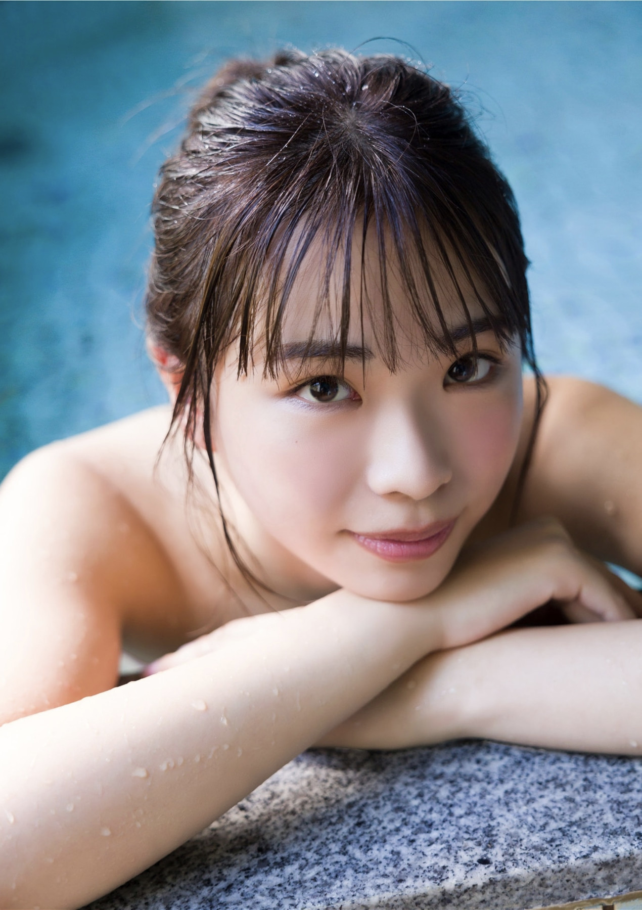Kaon Aso 麻生果恩, 写真集 「偶然隣の席に座っていたとしても」 Set.01