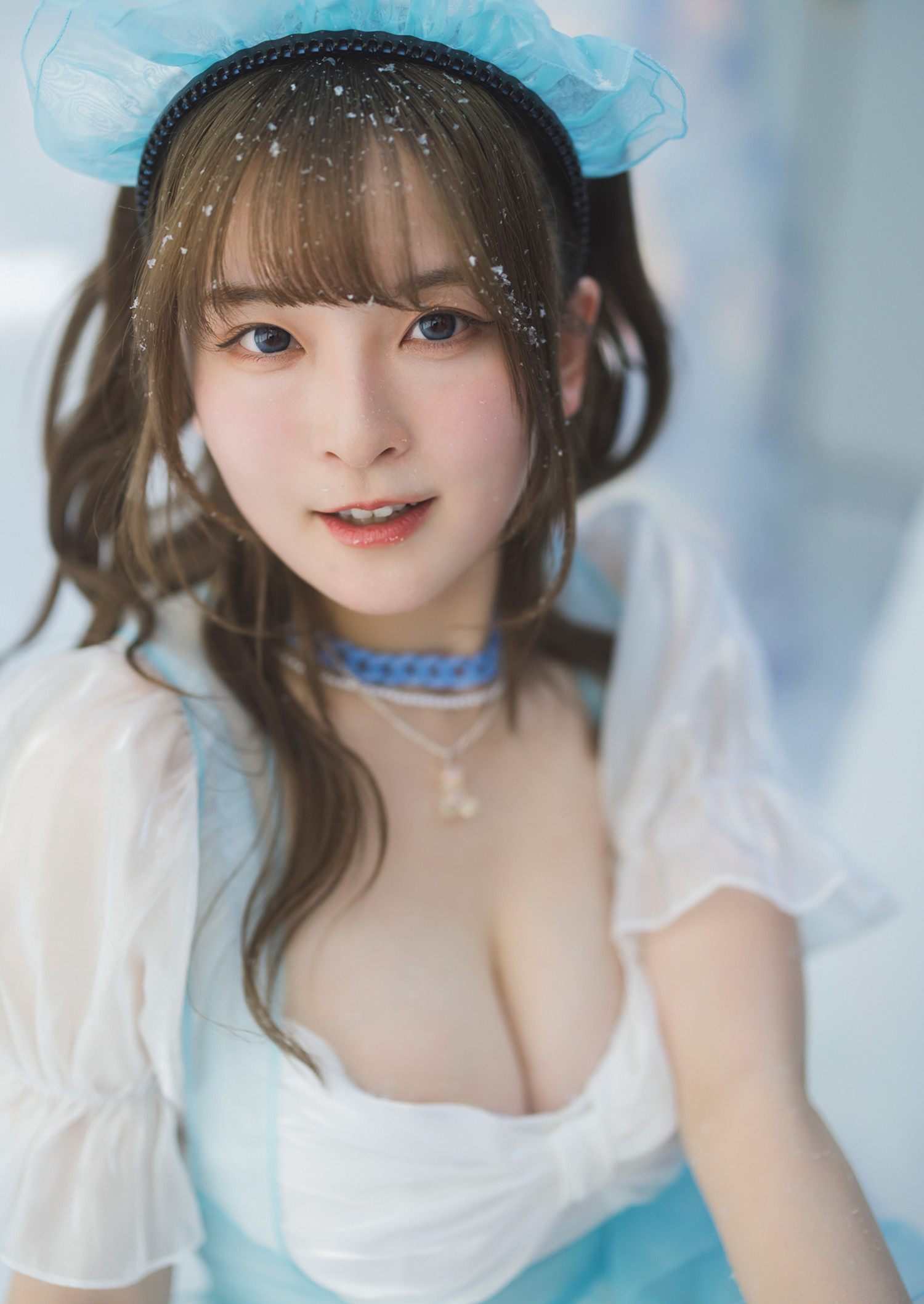 MEWI, Young Jump 2025 No.25 (ヤングジャンプ 2025年25号)