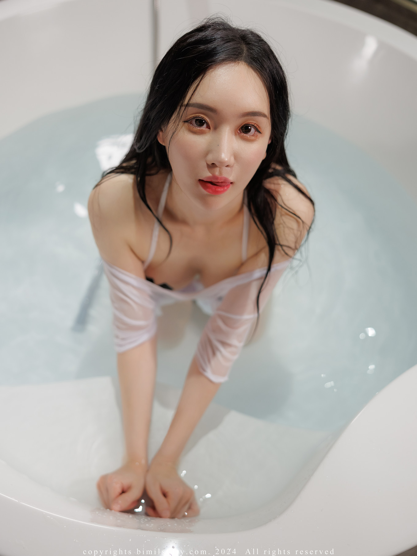 Gyuri 규리, Bimilstory Vol.01 ‘Debut – First Impression’ Set.02