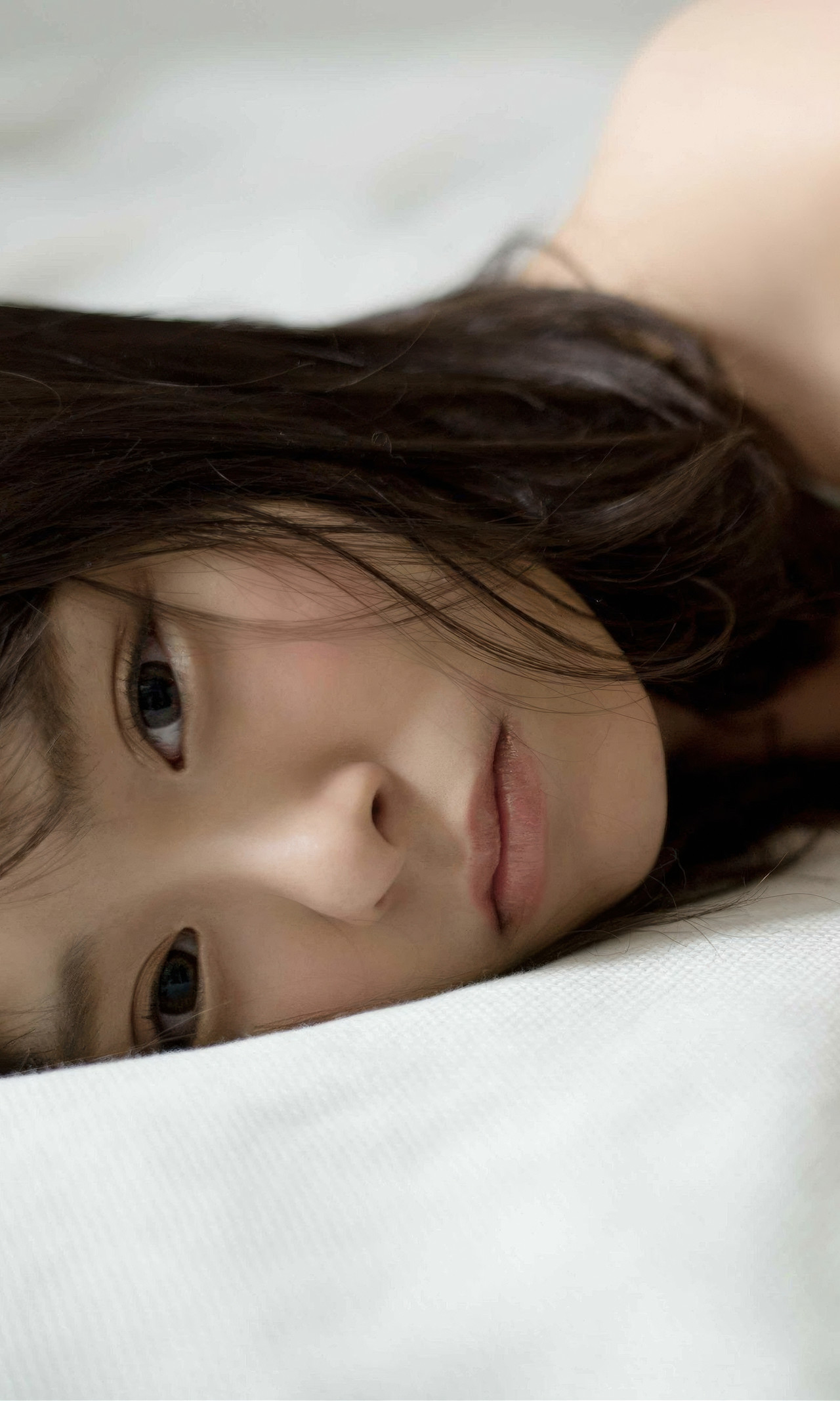 Rena Sato 佐藤麗奈, 週プレ Photo Book 「不思議の国のさとれな」 Set.01