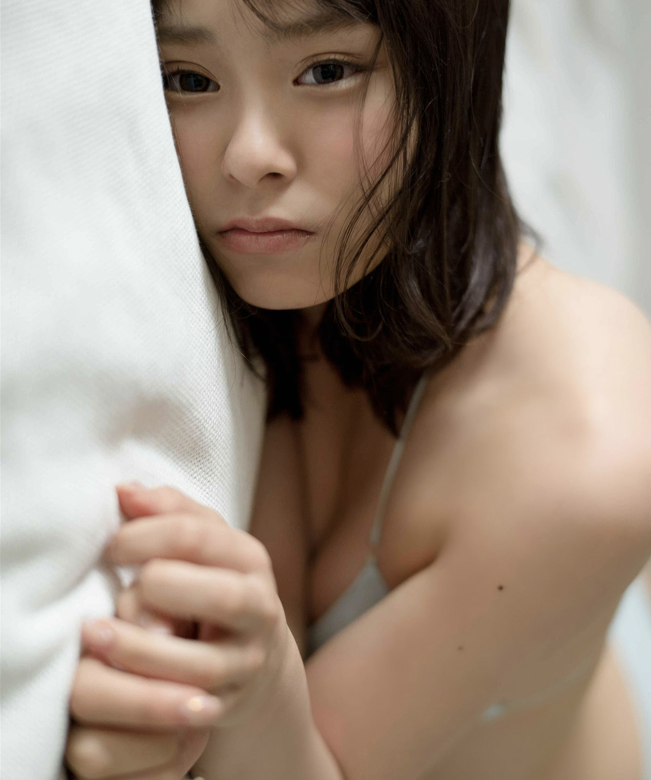 Rena Sato 佐藤麗奈, 週プレ Photo Book 「不思議の国のさとれな」 Set.01