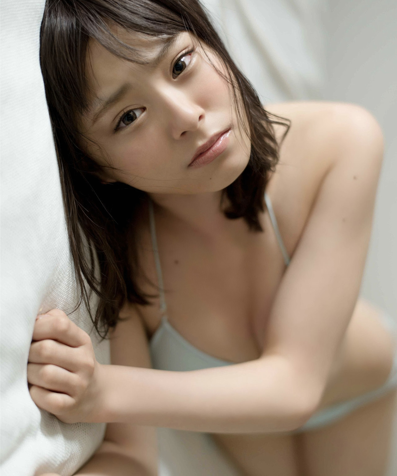 Rena Sato 佐藤麗奈, 週プレ Photo Book 「不思議の国のさとれな」 Set.01